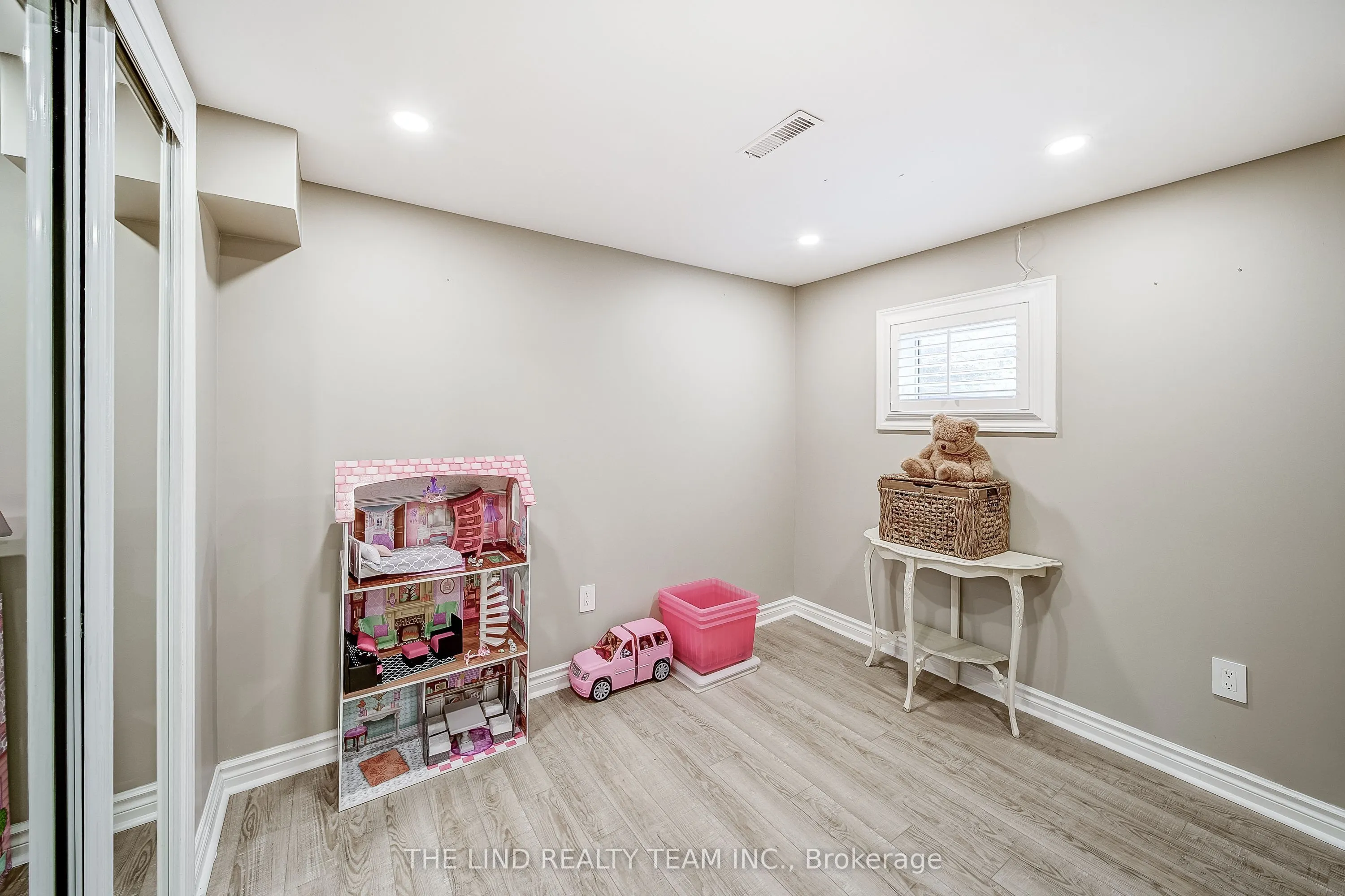 35 Golf Links Drive
