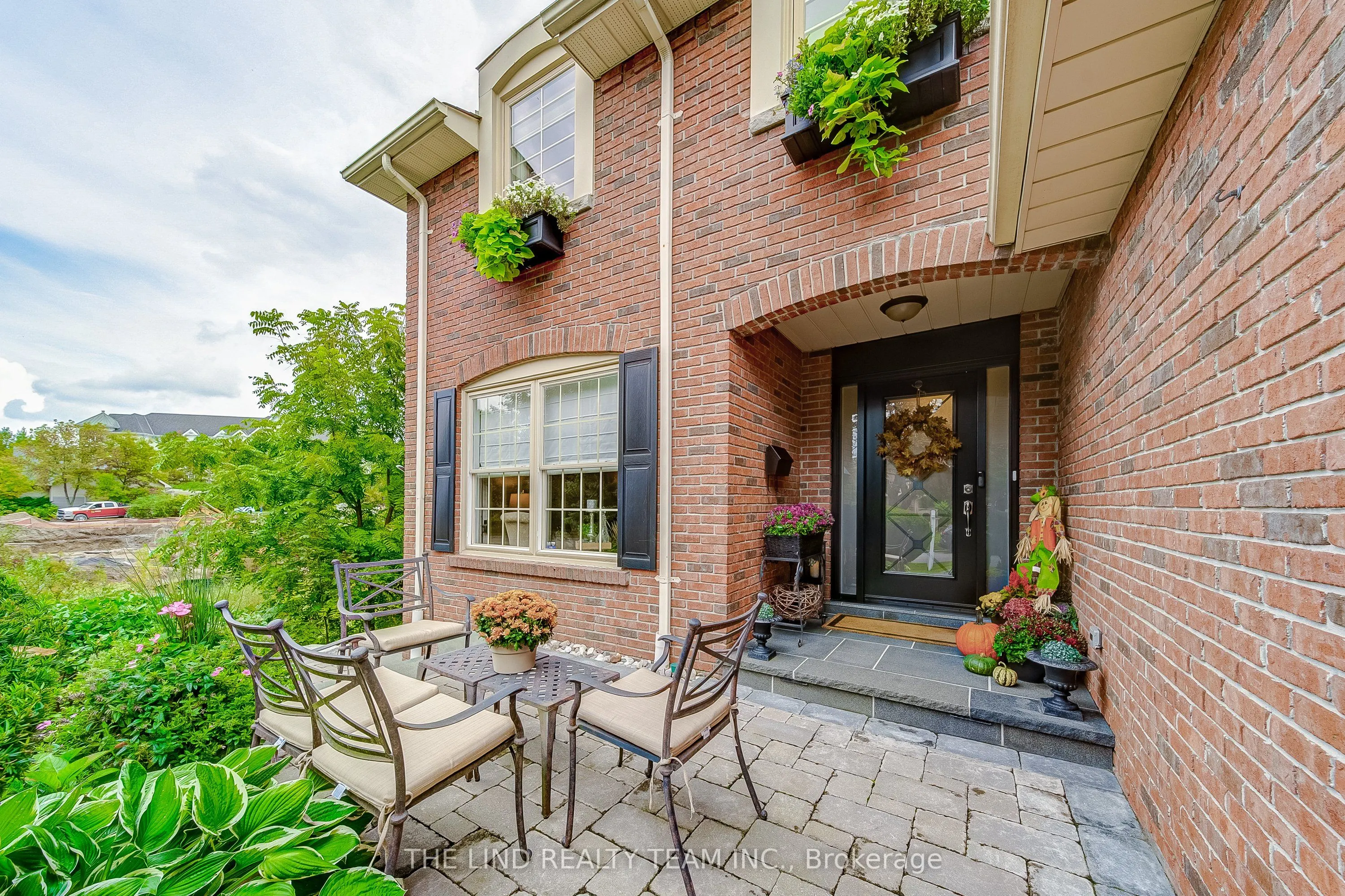 35 Golf Links Drive
