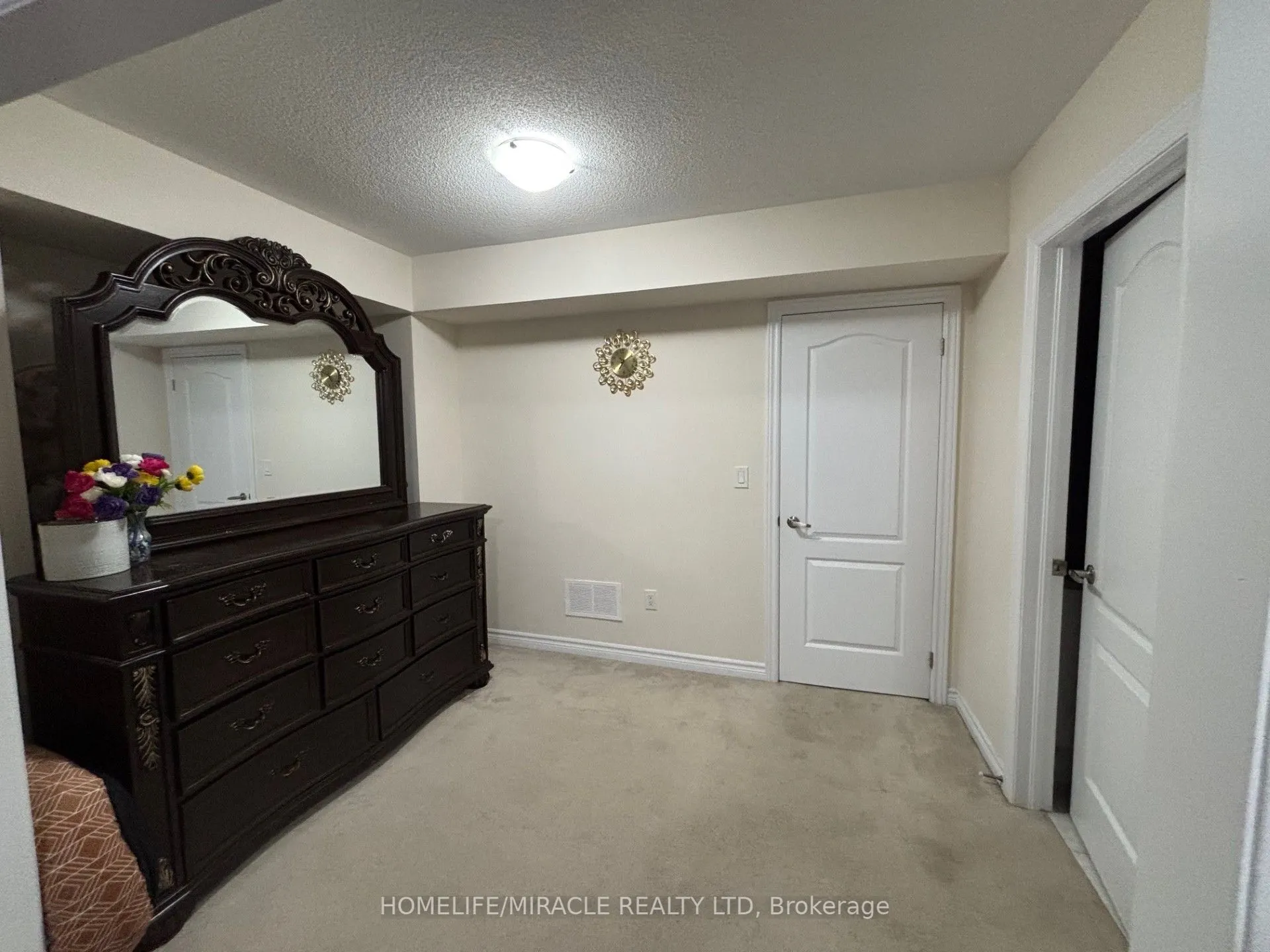 181 Parktree Drive, #33