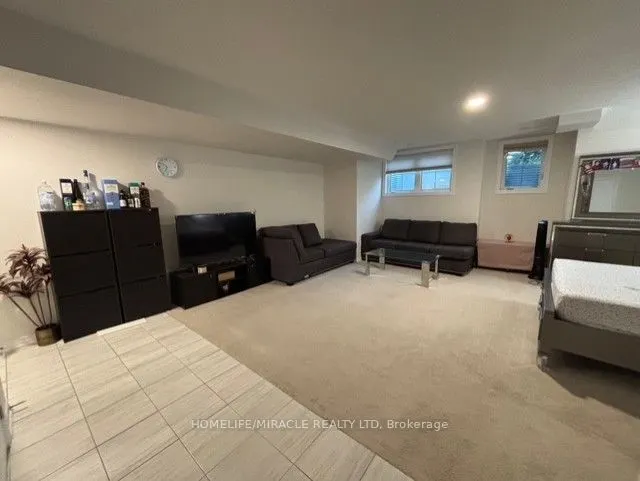 181 Parktree Drive, #33