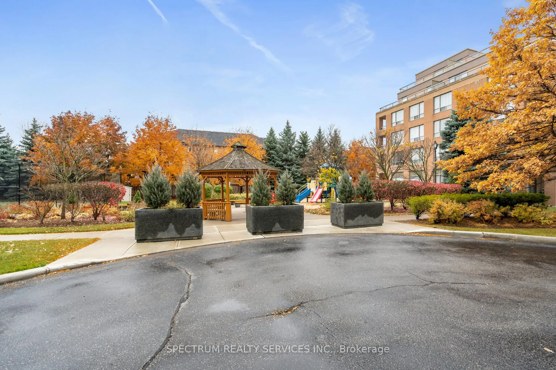 9 Northern Heights Drive, #1016