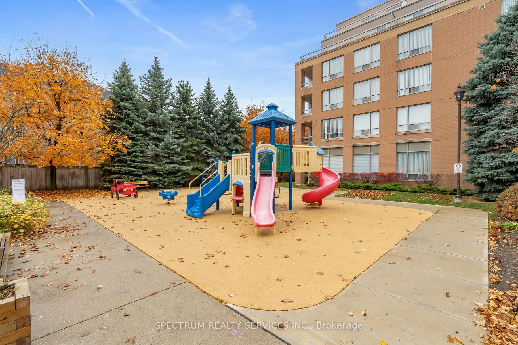 9 Northern Heights Drive, #1016