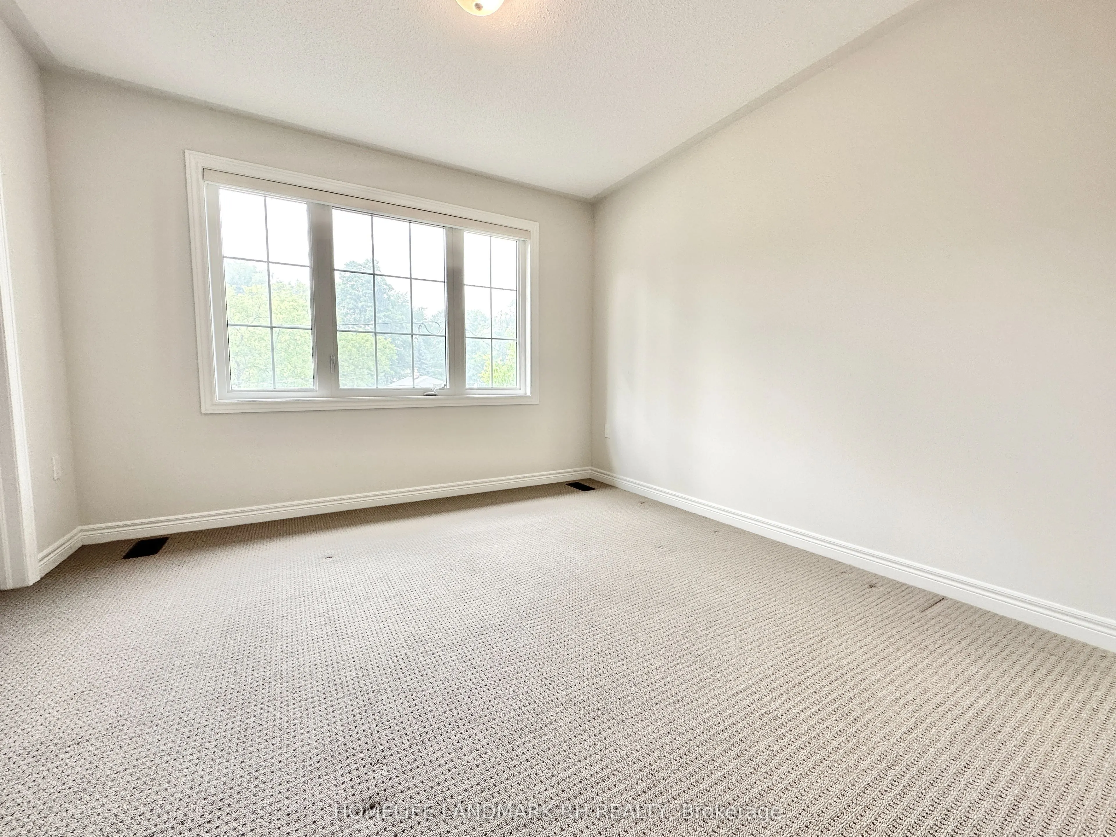 161 Pleasant Boulevard