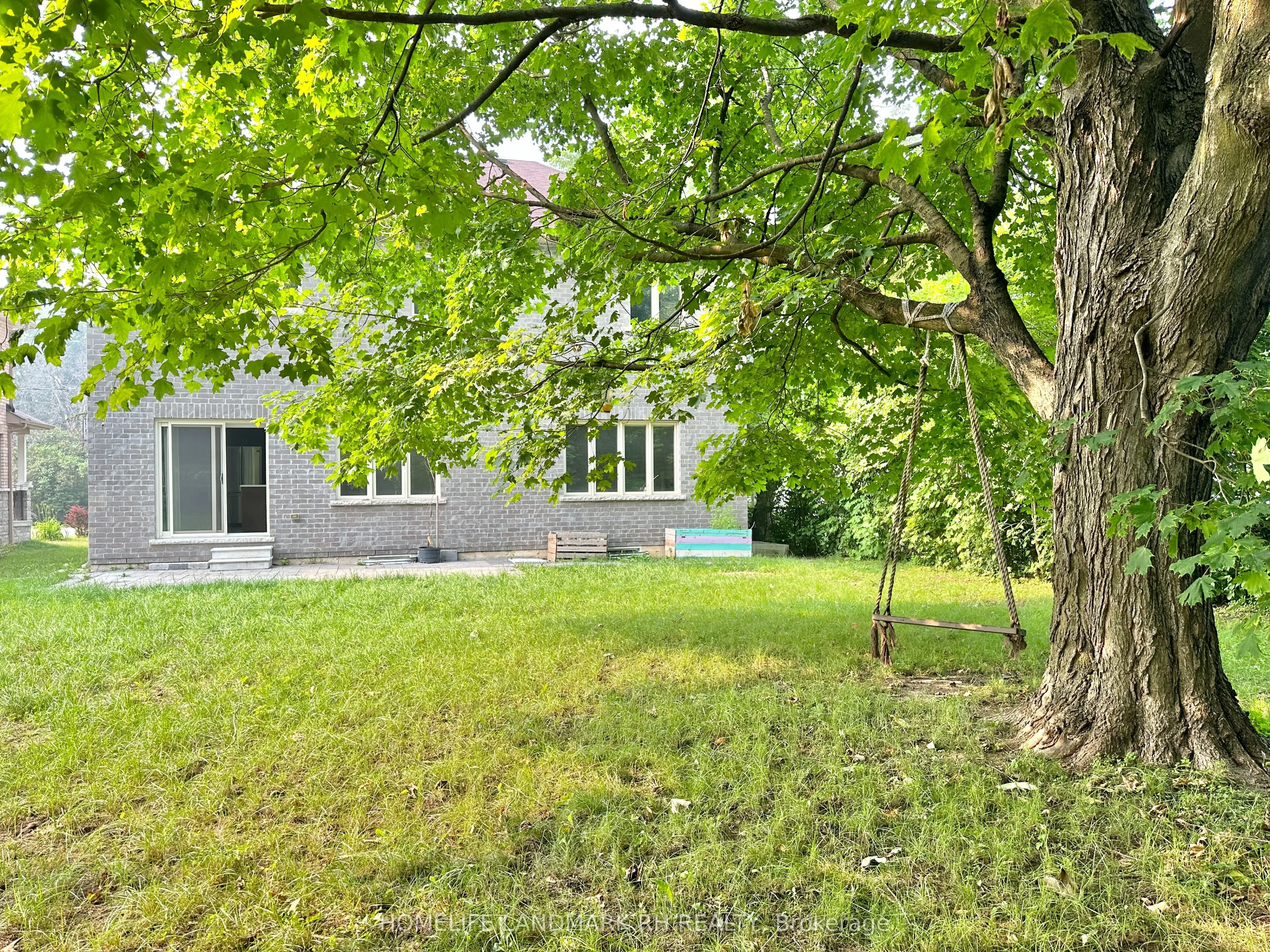 161 Pleasant Boulevard
