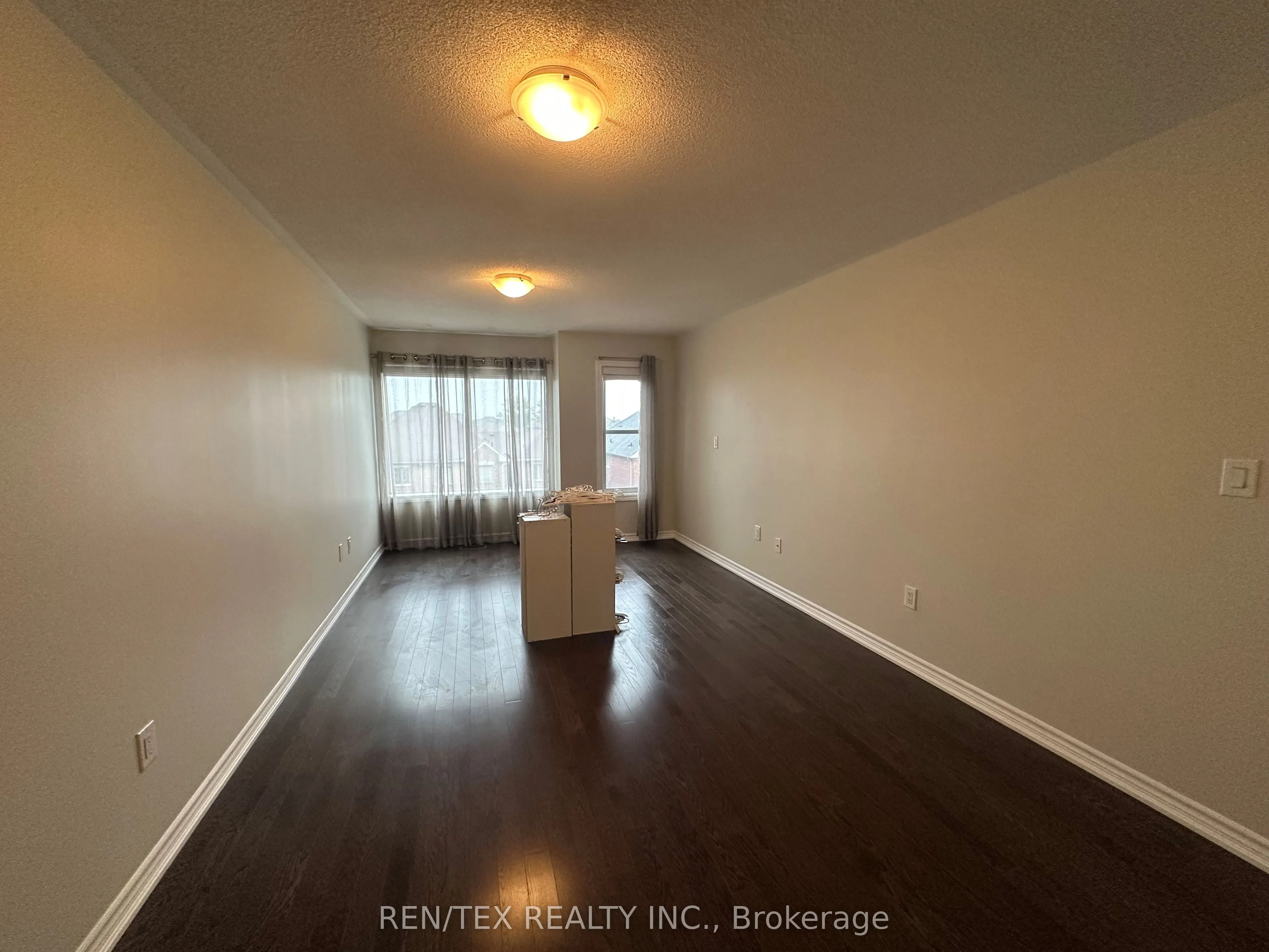 3865 Major Mackenzie Drive, #208