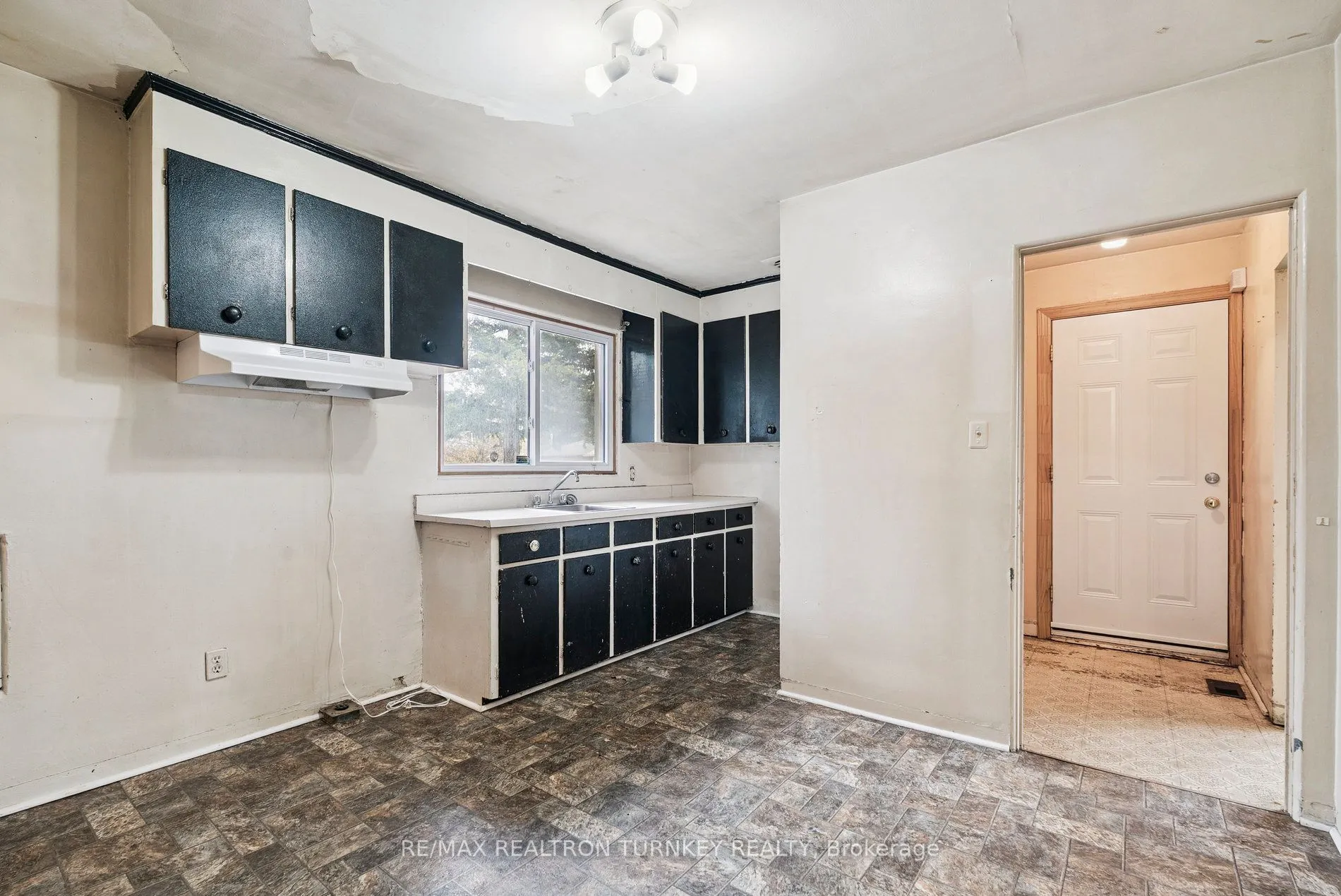 81 Rye Crescent