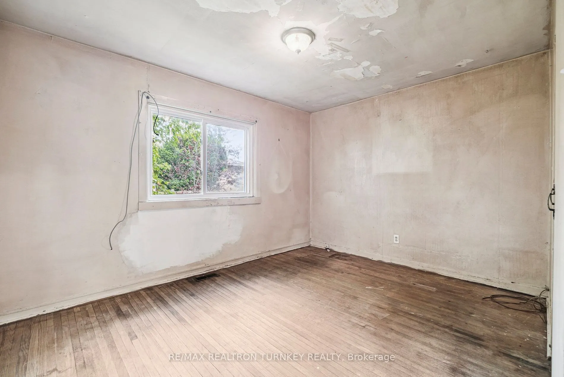 81 Rye Crescent