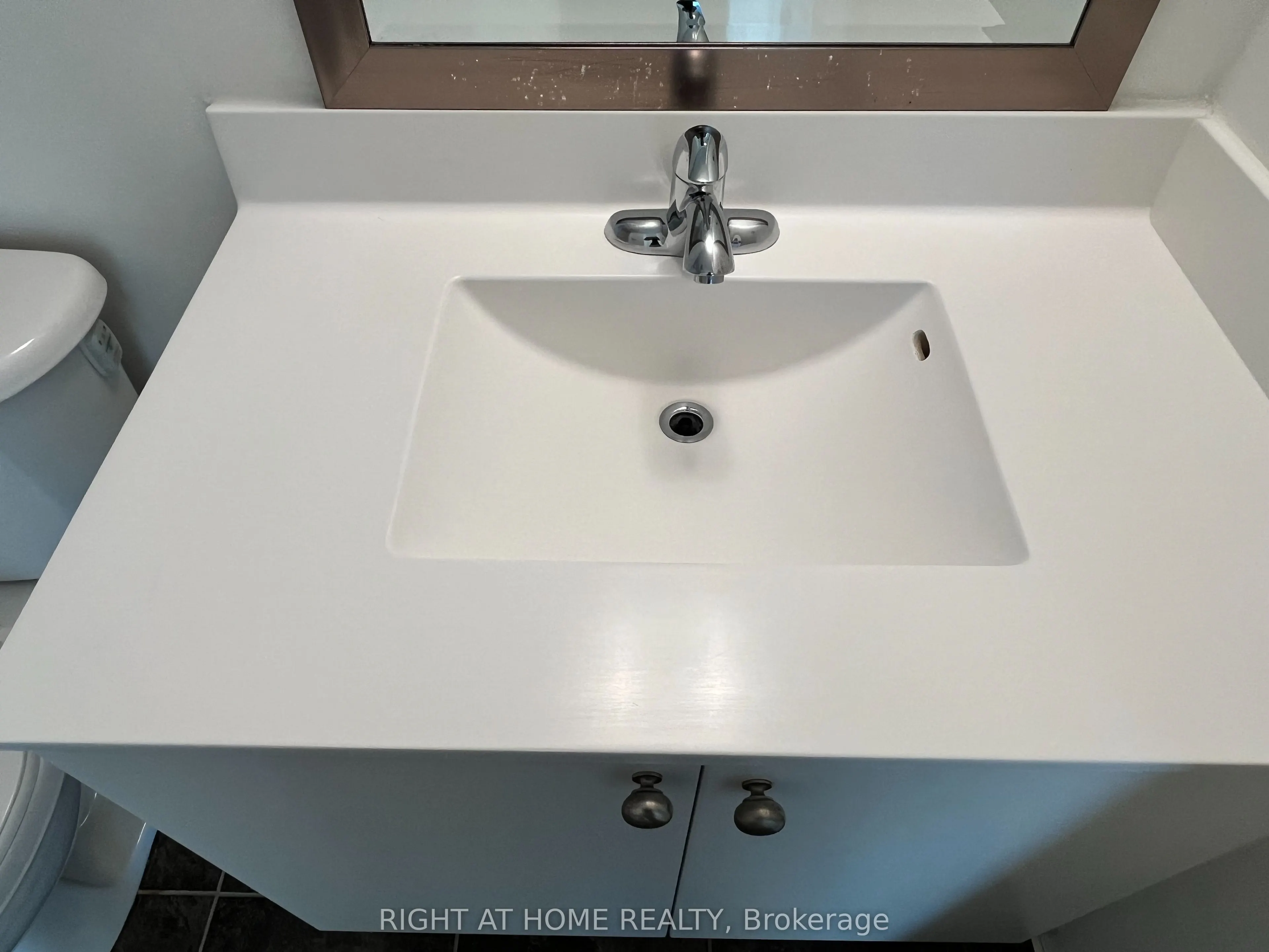 55 South Town Centre Boulevard S, #1110