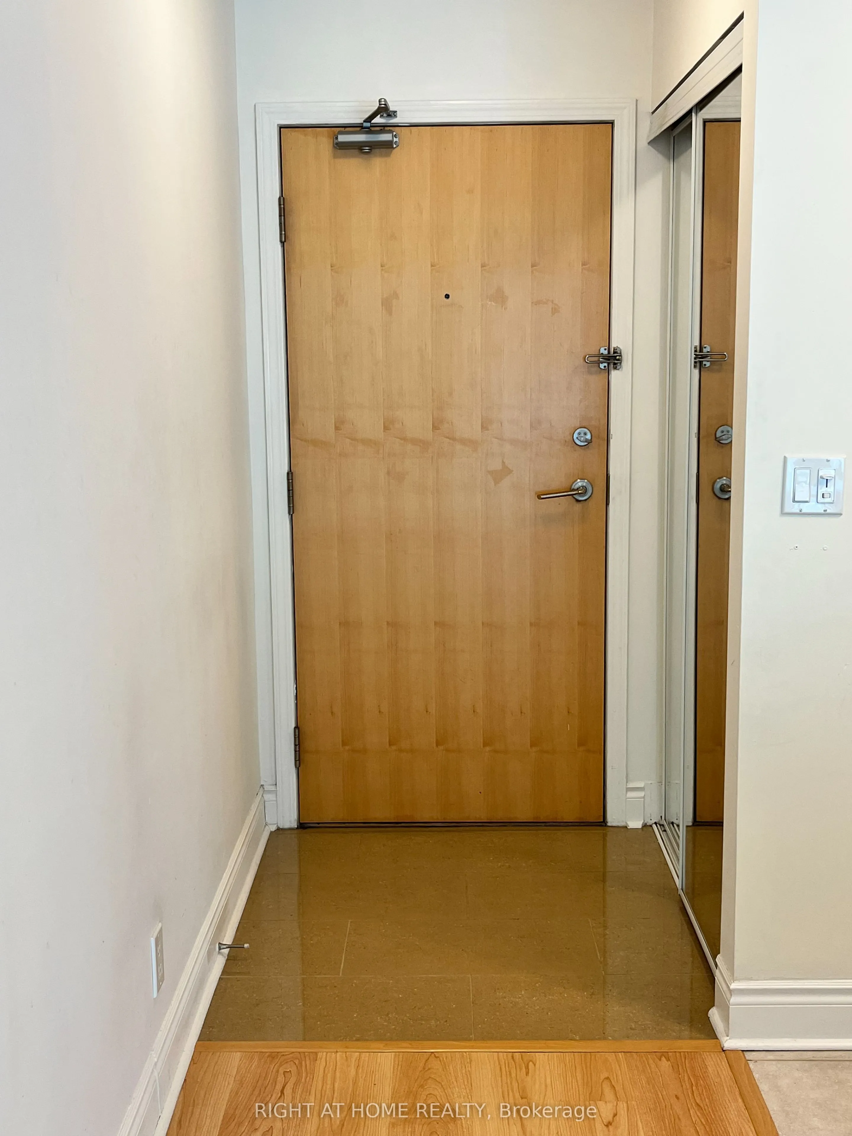 55 South Town Centre Boulevard S, #1110