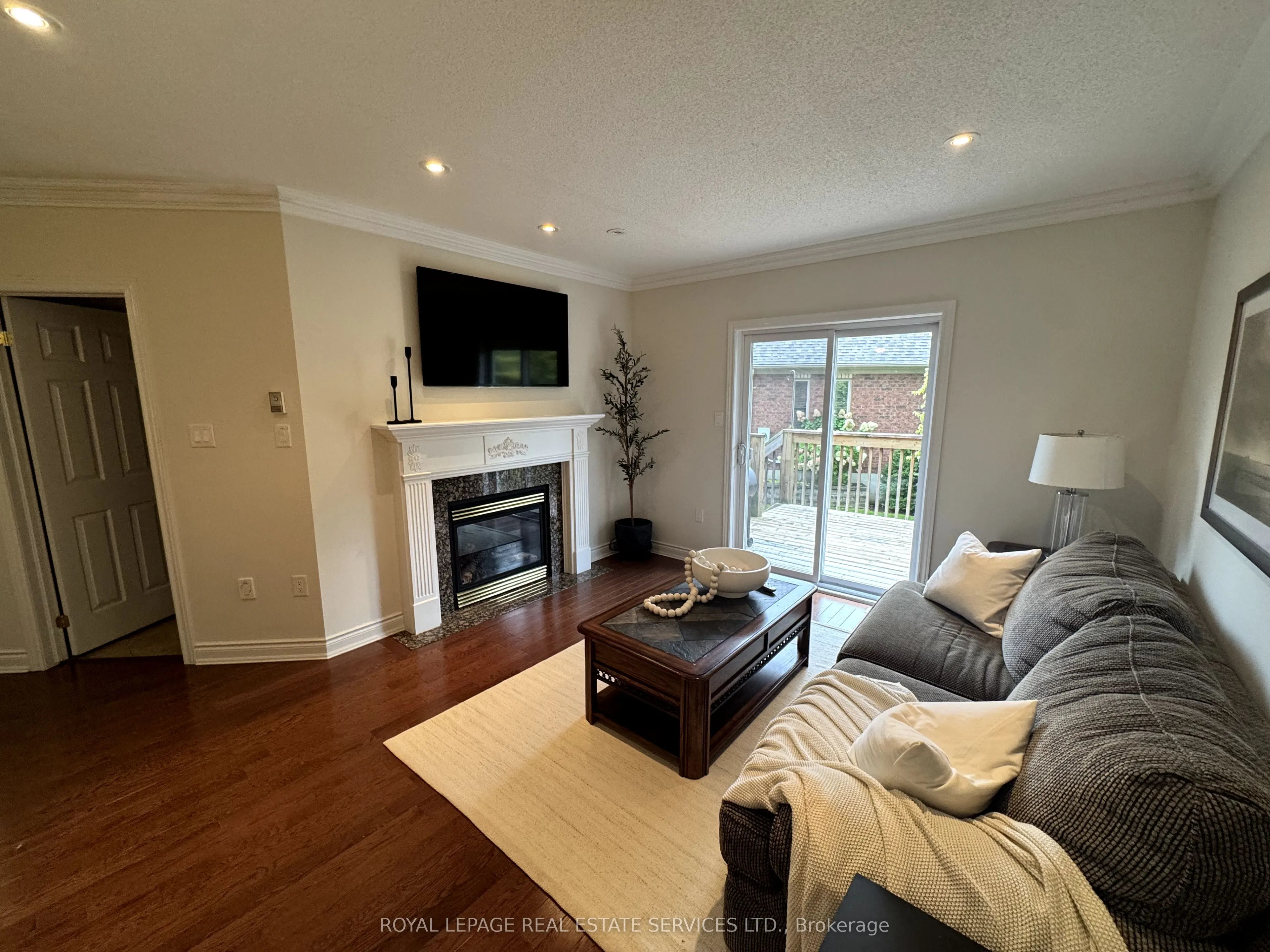 62 Renaissance Point, #23