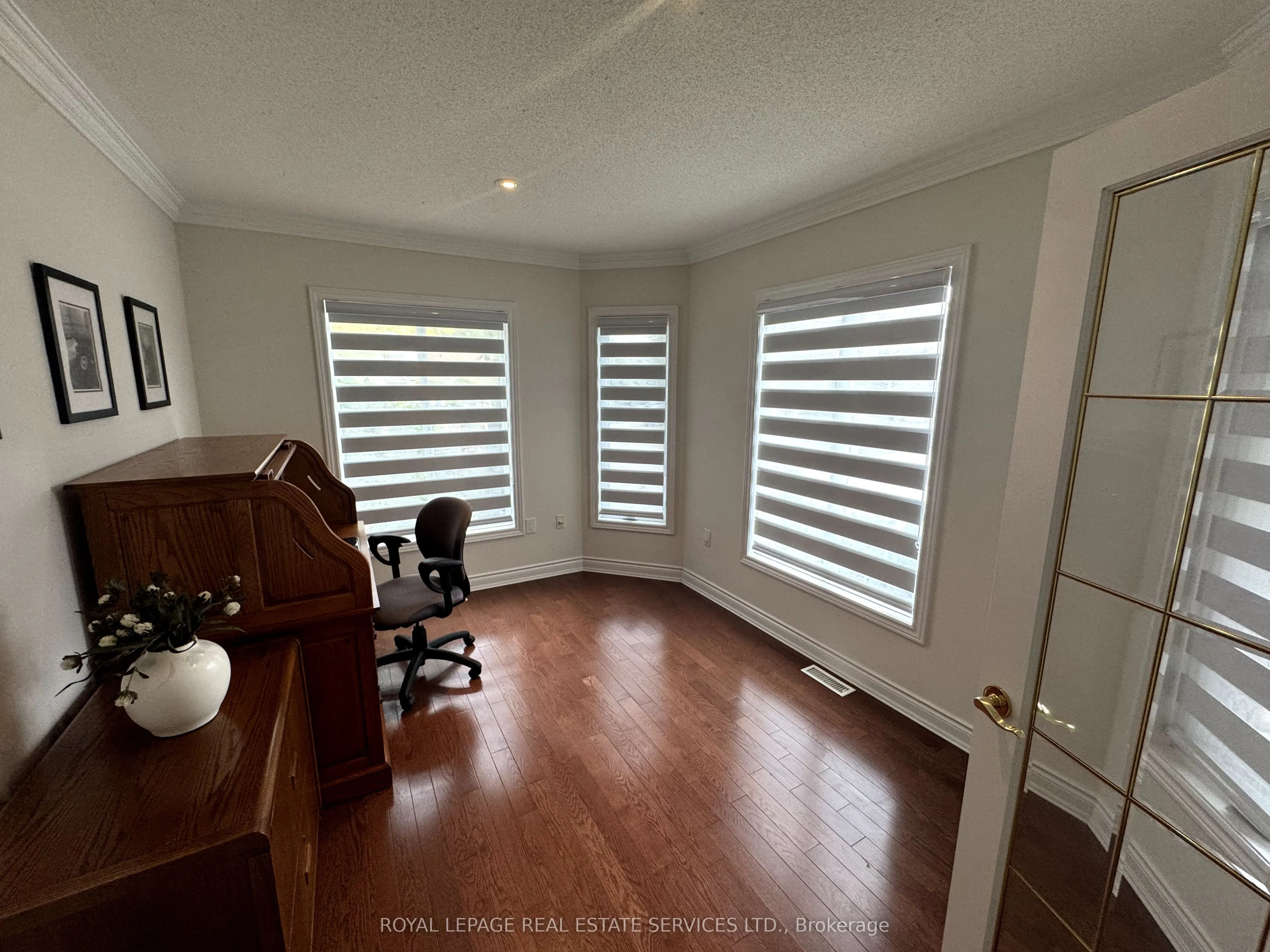 62 Renaissance Point, #23