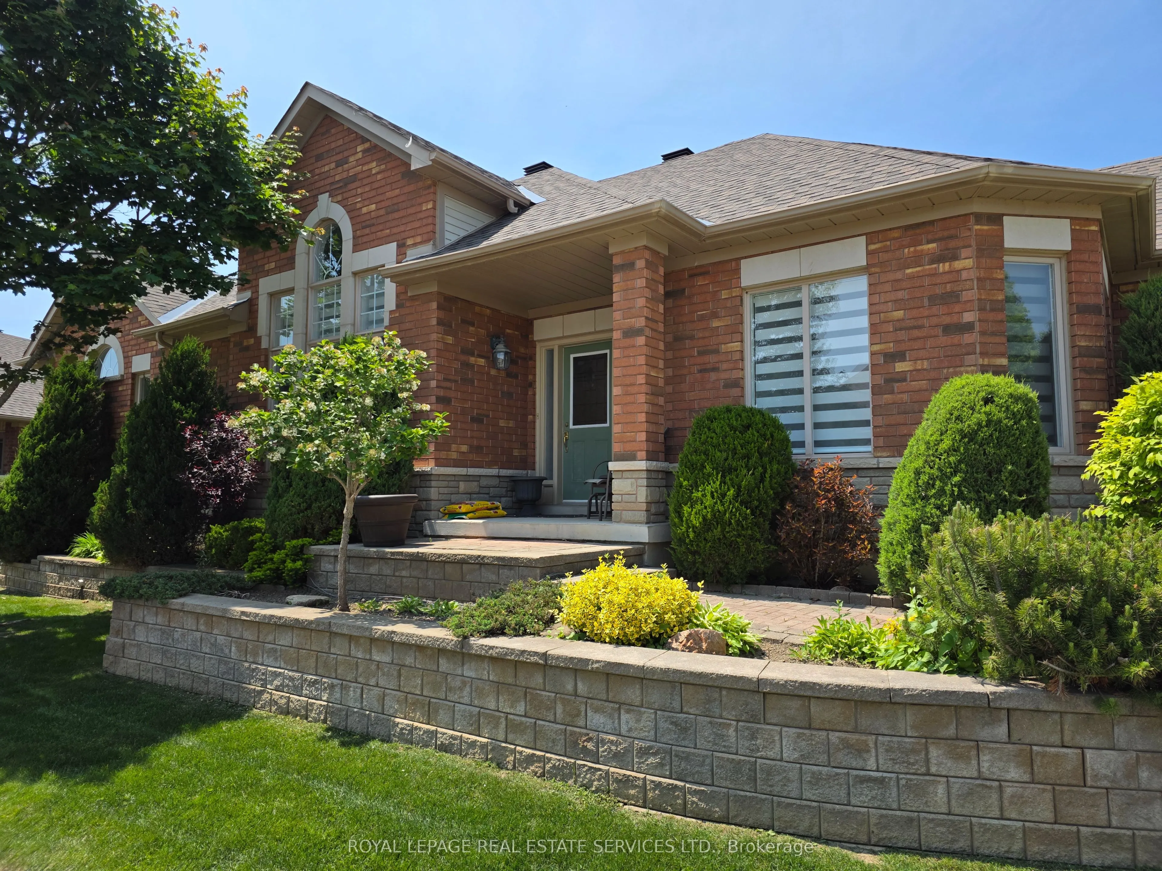 62 Renaissance Point, #23