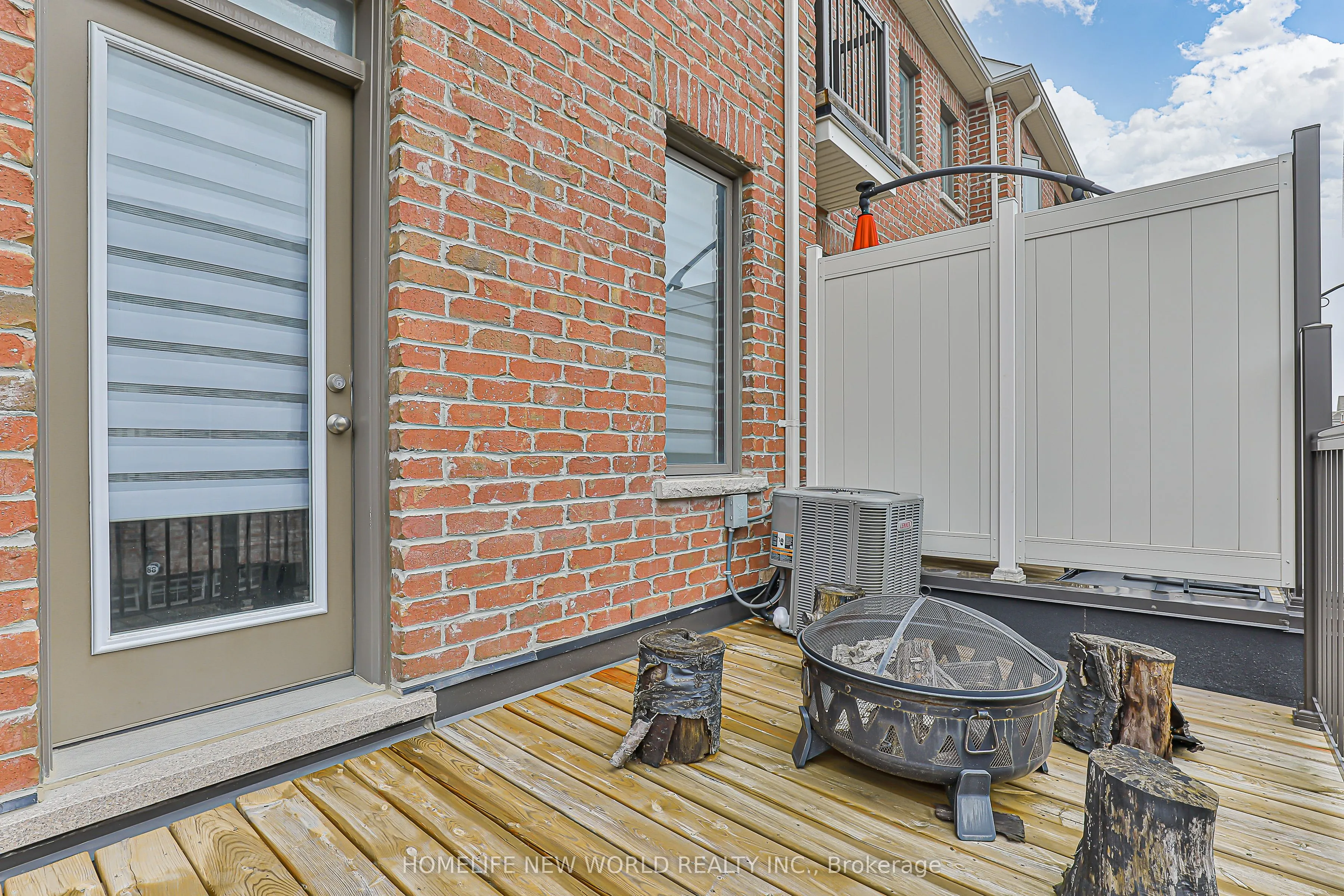 85 Casely Avenue