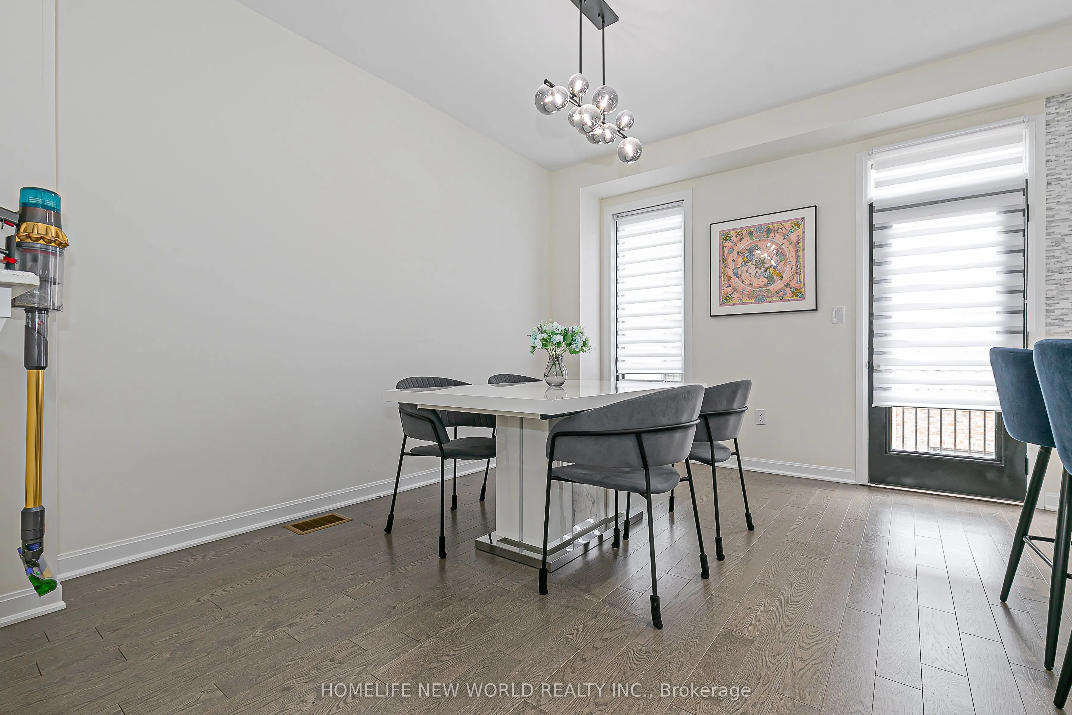 85 Casely Avenue