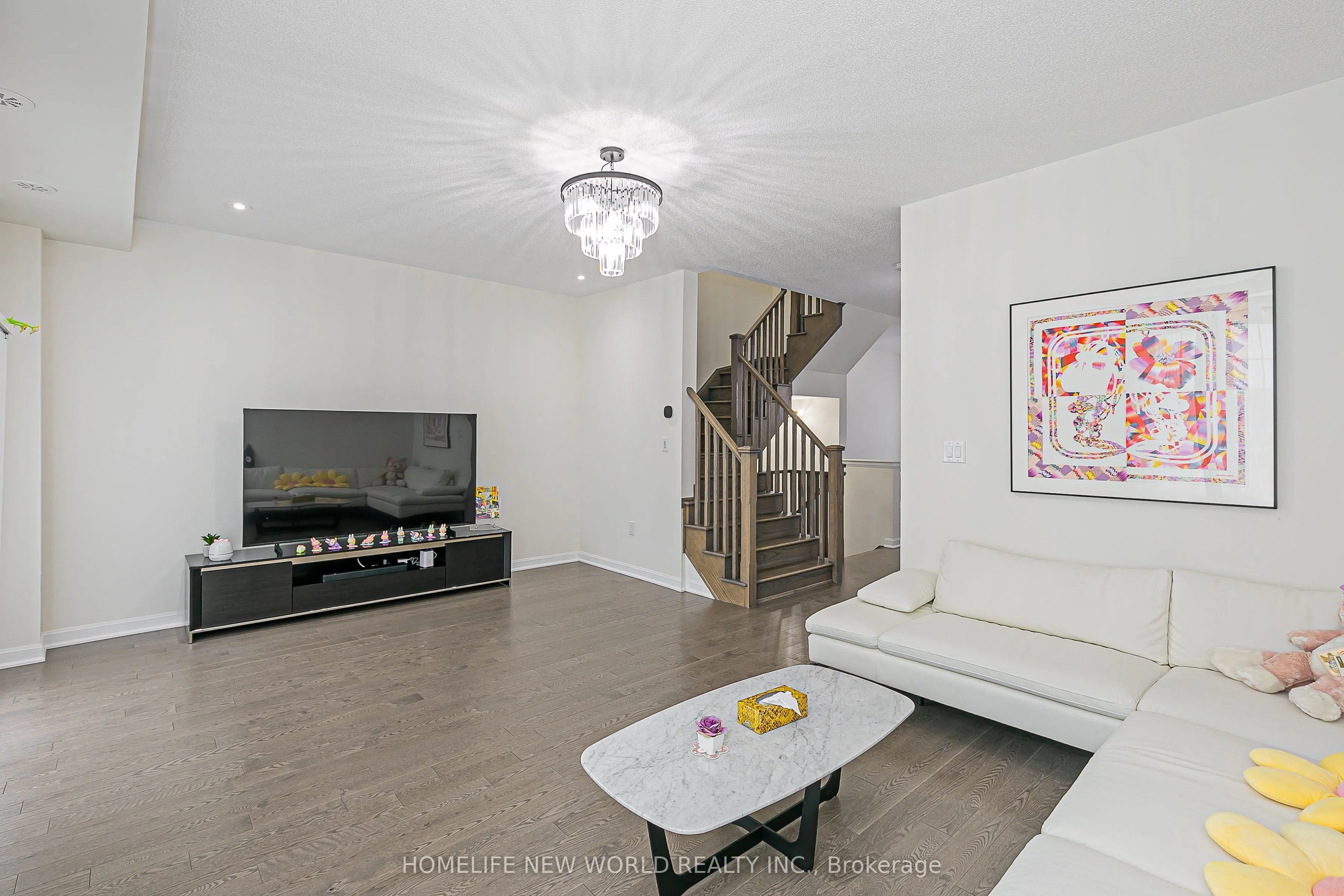 85 Casely Avenue
