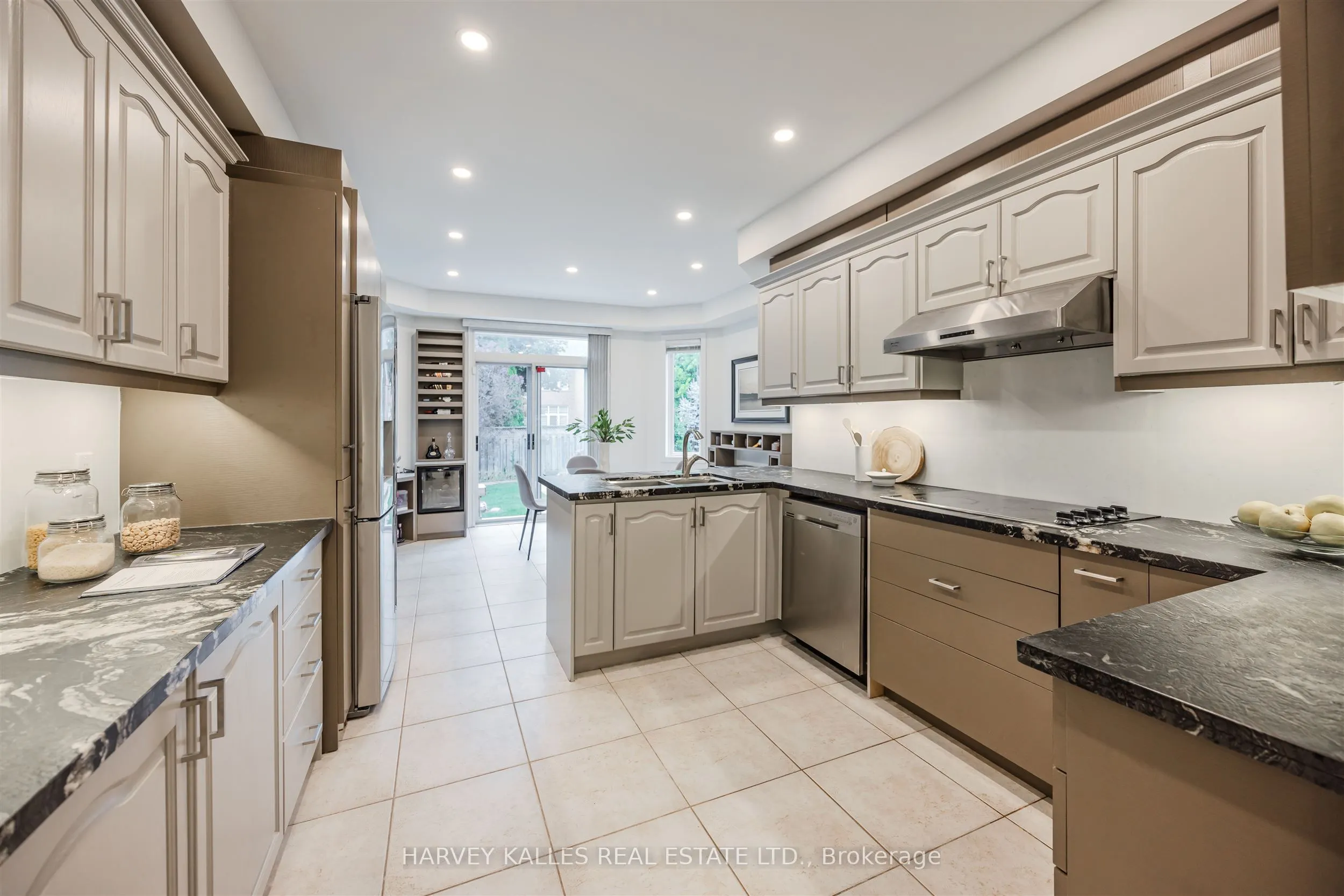 94 Sutcliffe Crescent