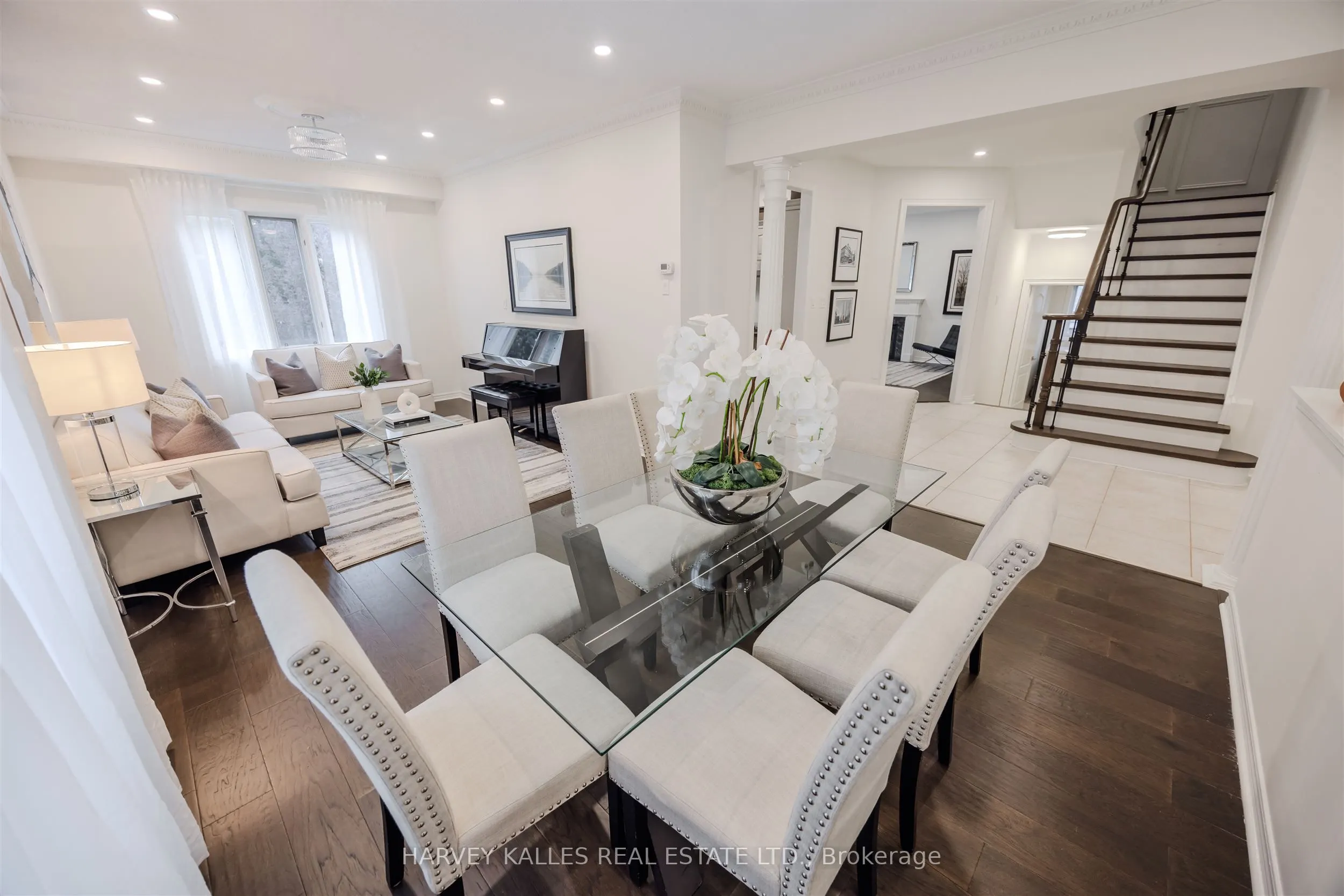94 Sutcliffe Crescent