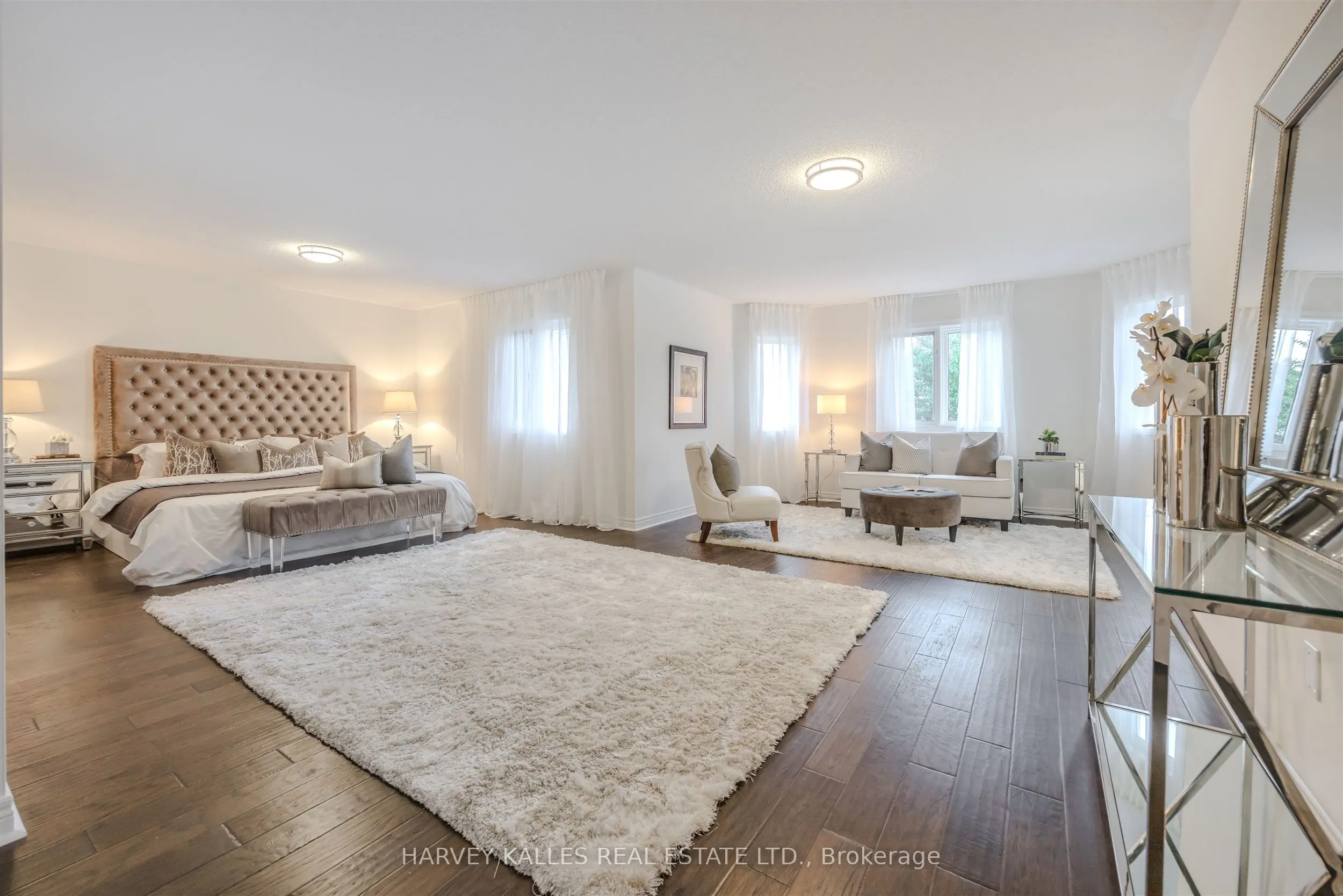 94 Sutcliffe Crescent