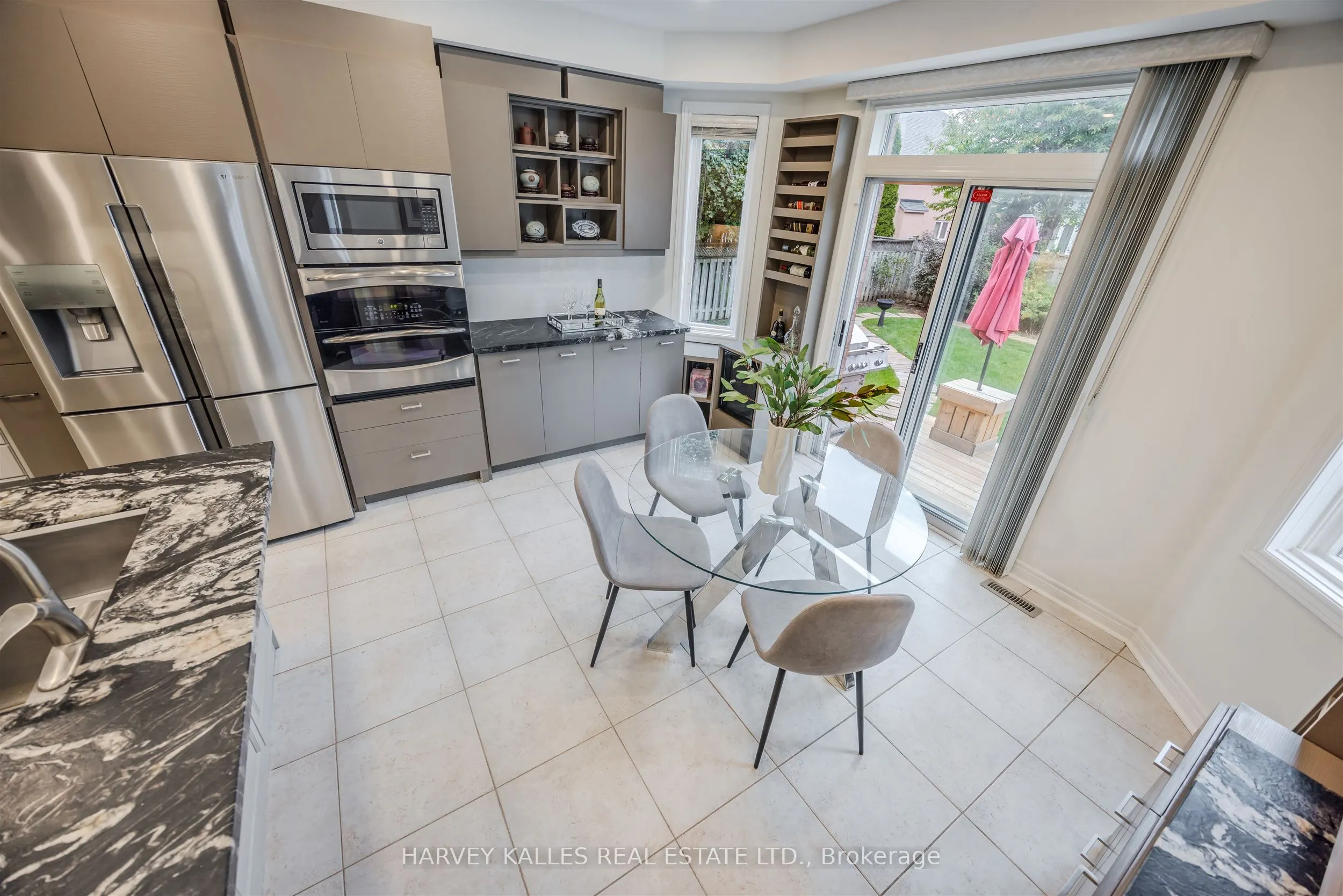 94 Sutcliffe Crescent