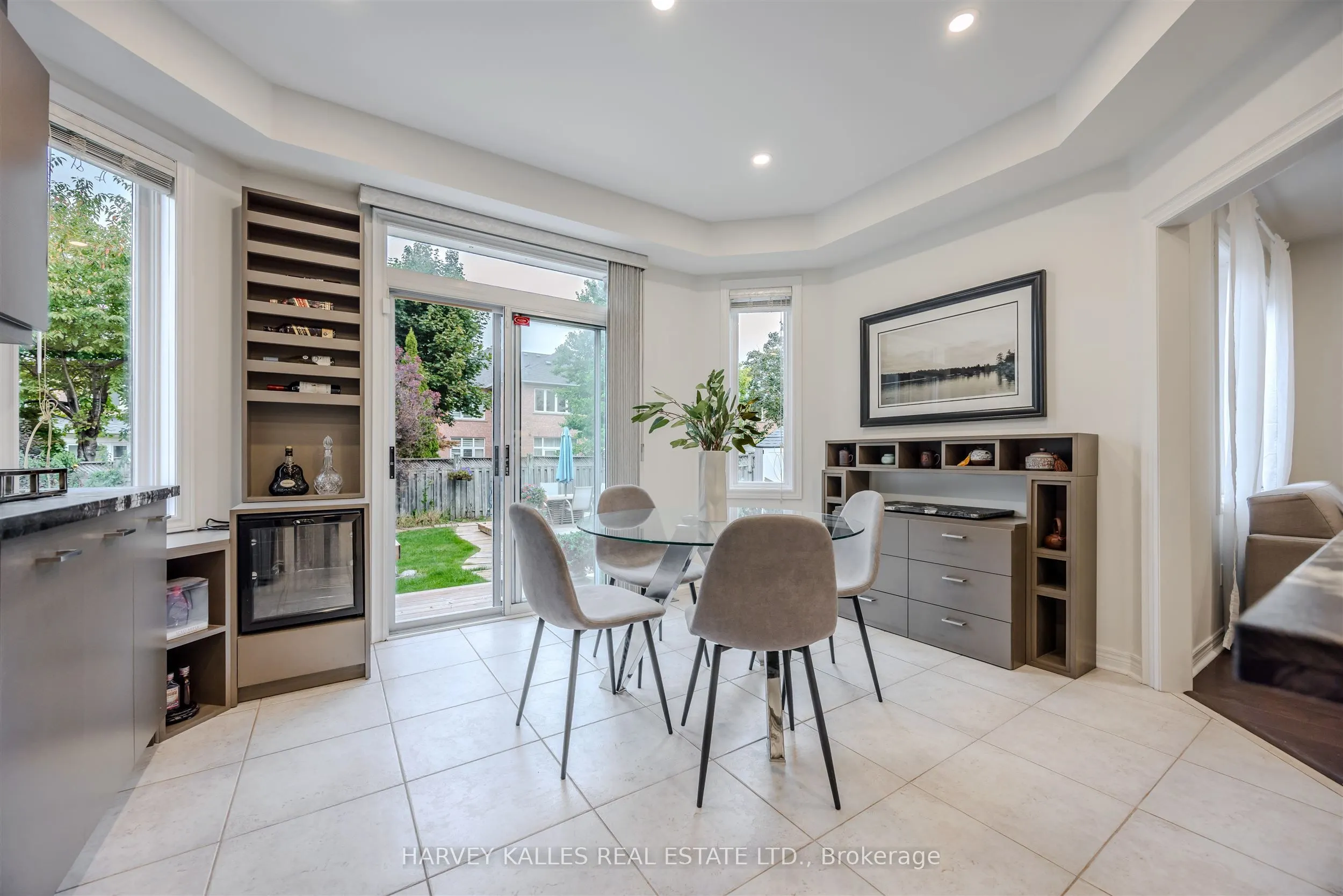 94 Sutcliffe Crescent