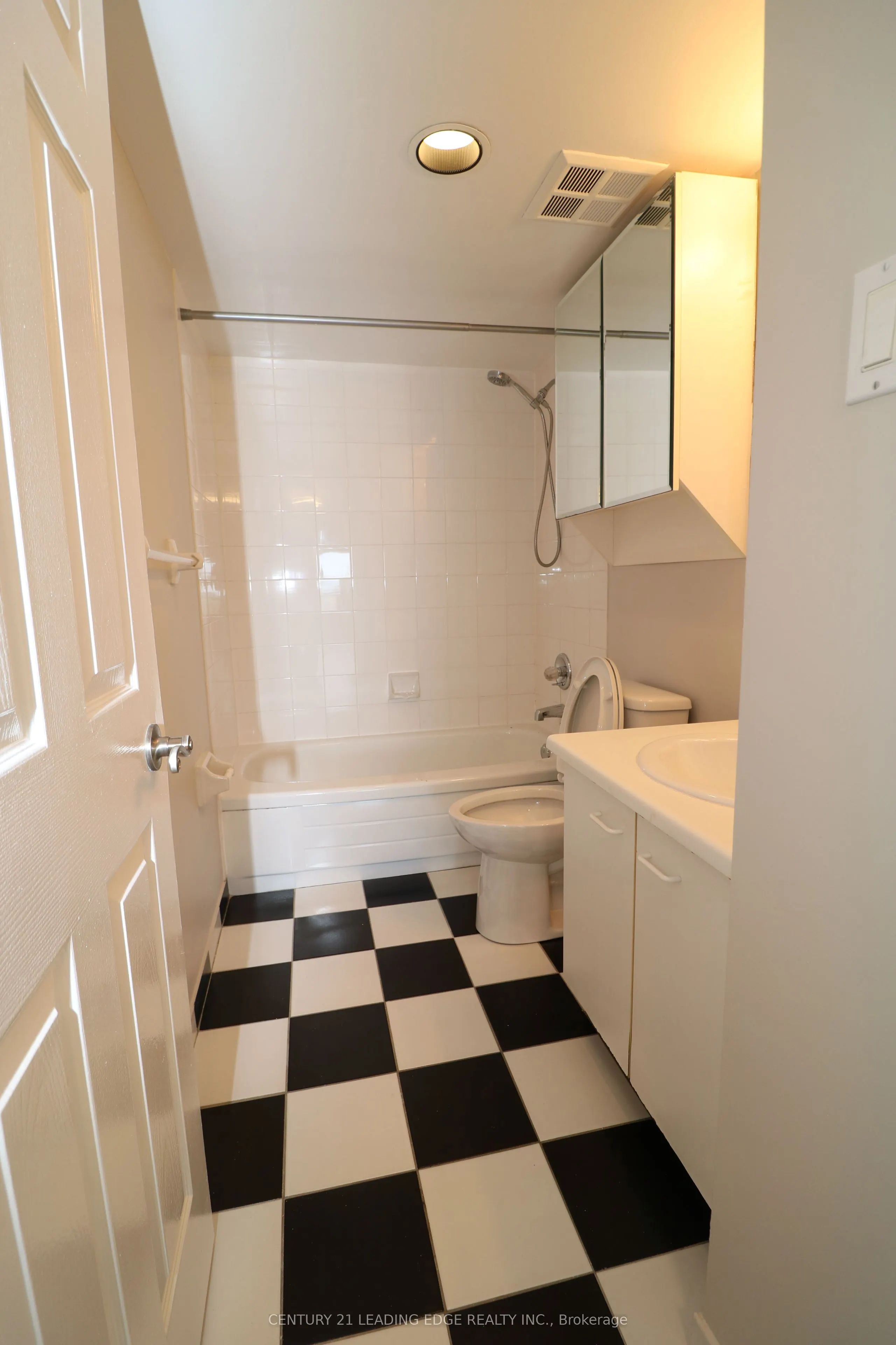 8501 BAYVIEW Avenue, #1206