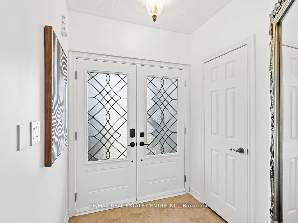 27 Martell Gate