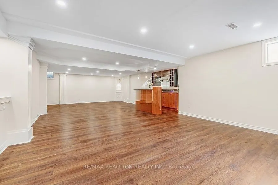 81 Somerset Crescent