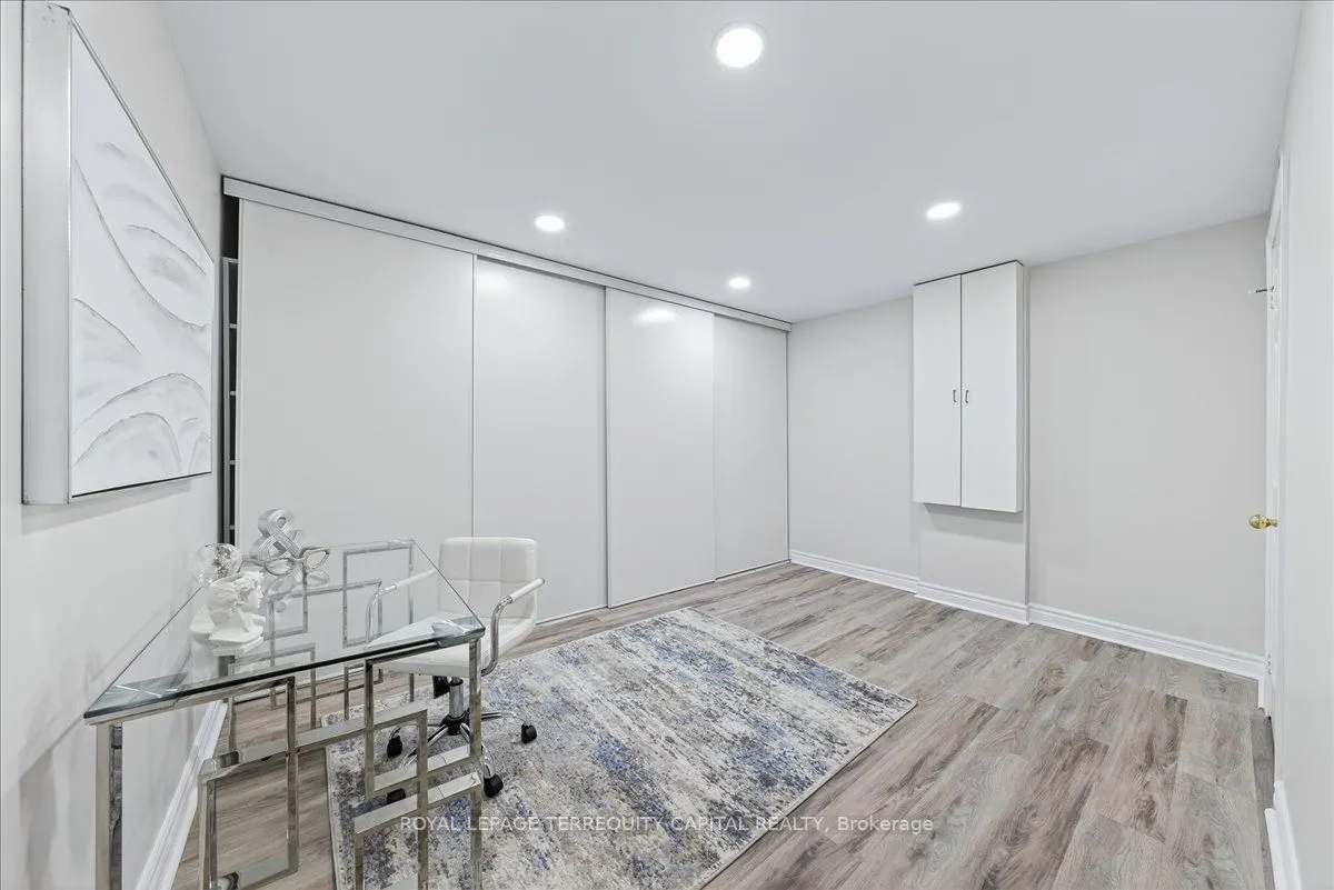 151 Townsgate Drive, #77