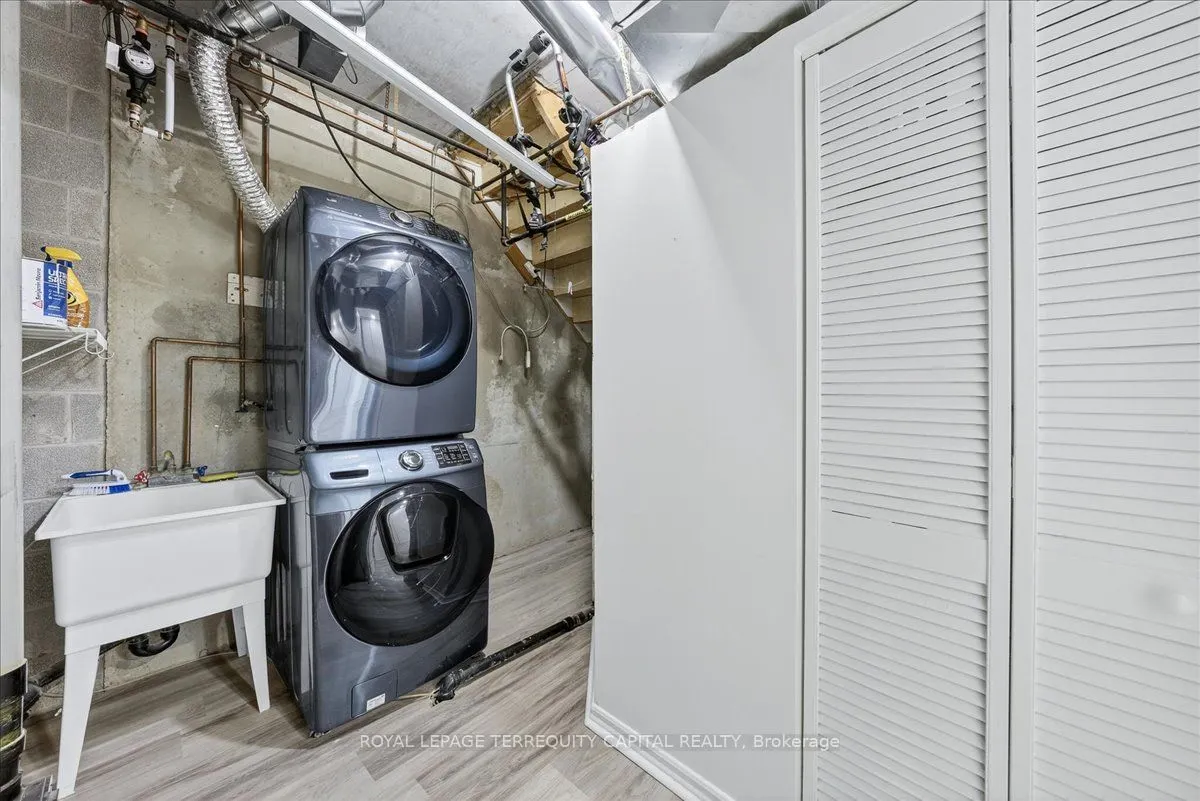 151 Townsgate Drive, #77