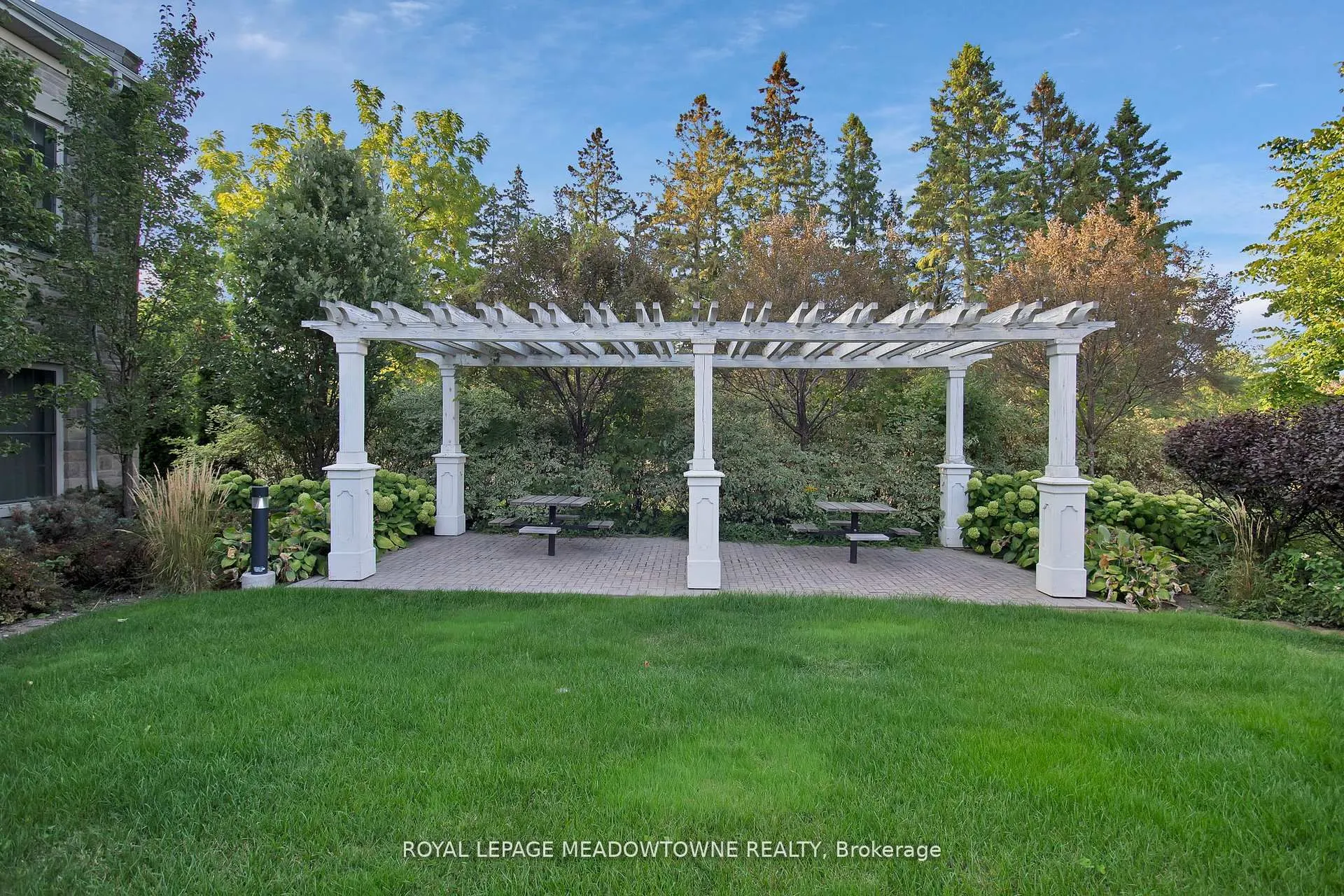 10360 Islington Avenue, #301