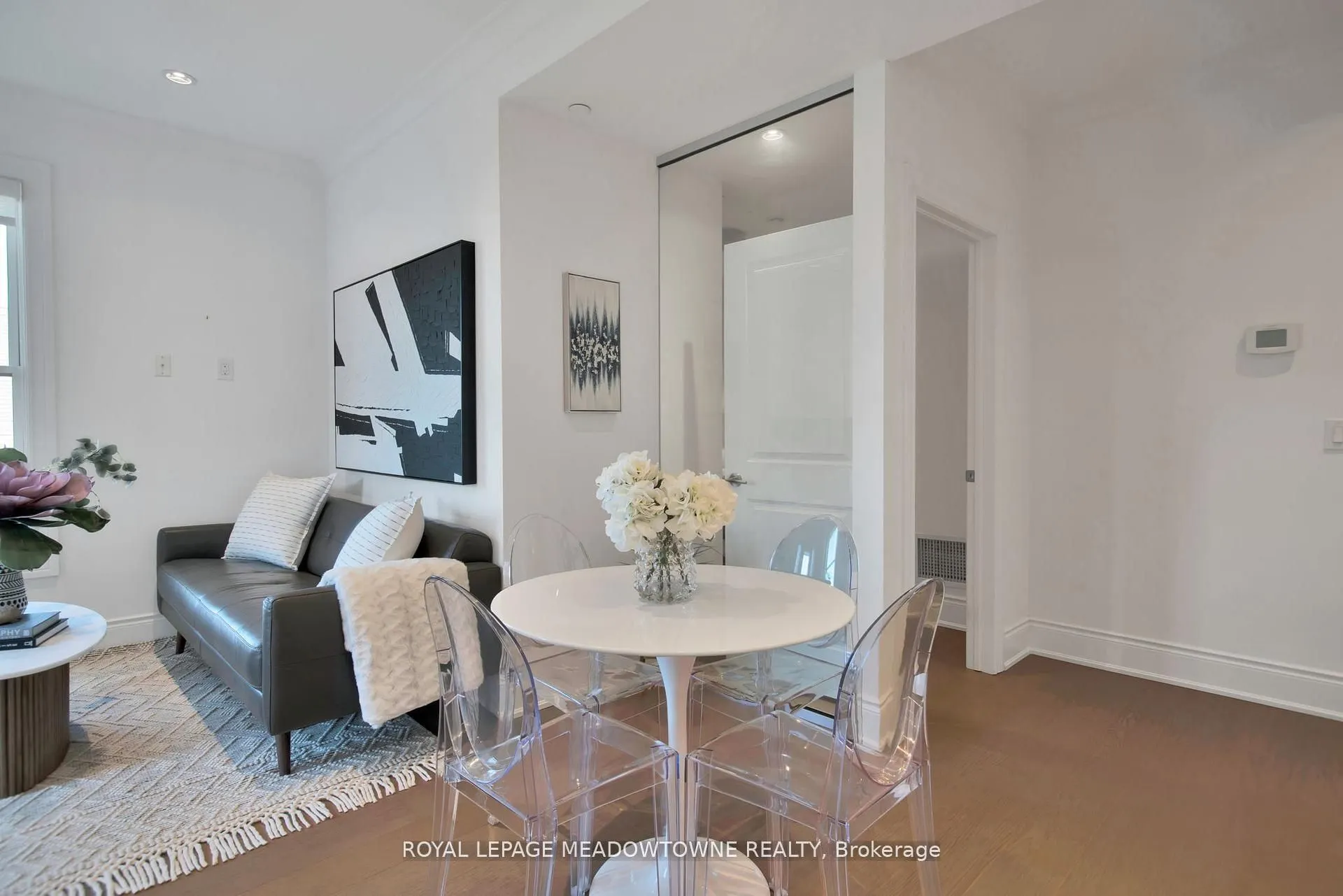 10360 Islington Avenue, #301