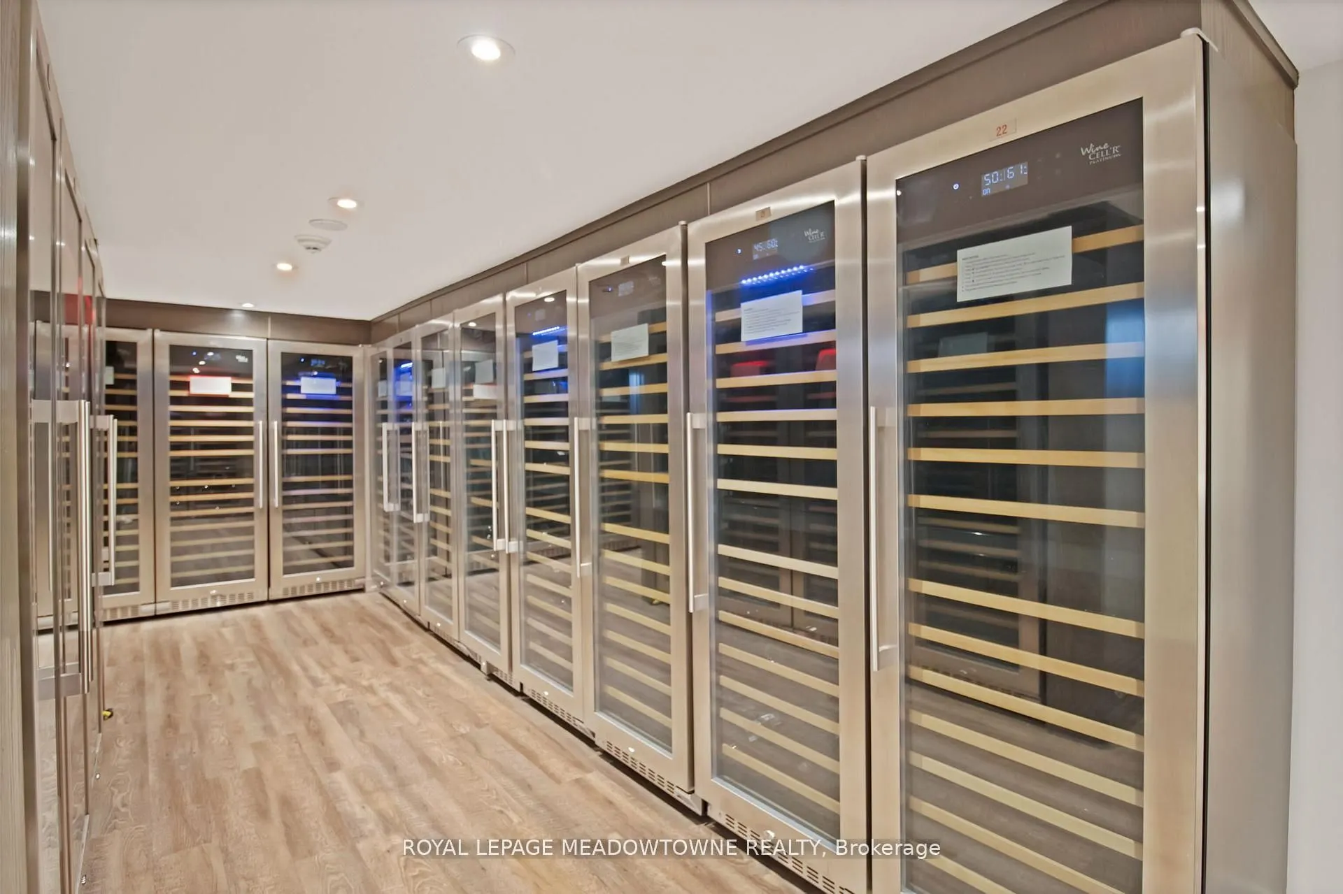 10360 Islington Avenue, #301