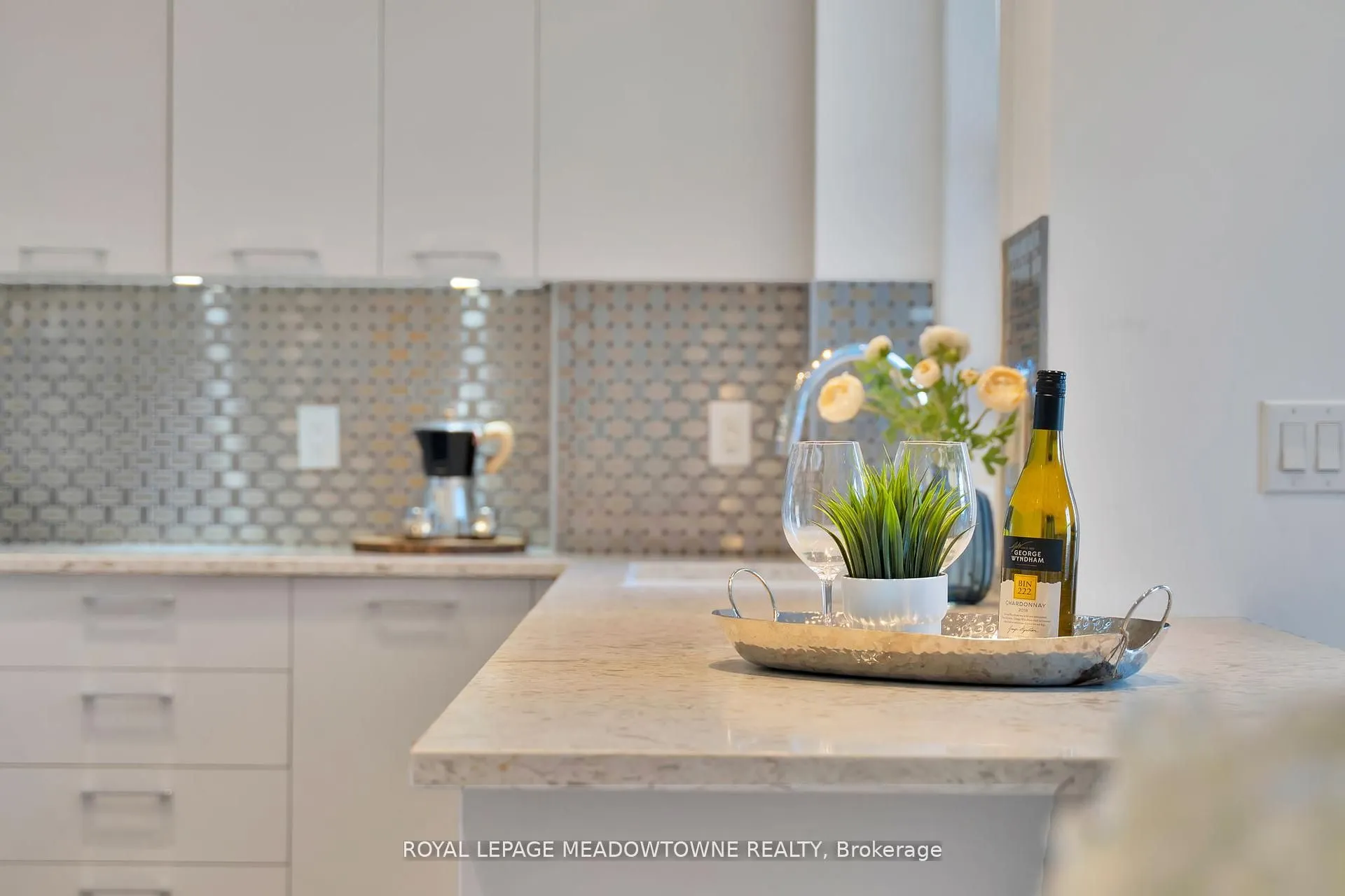 10360 Islington Avenue, #301