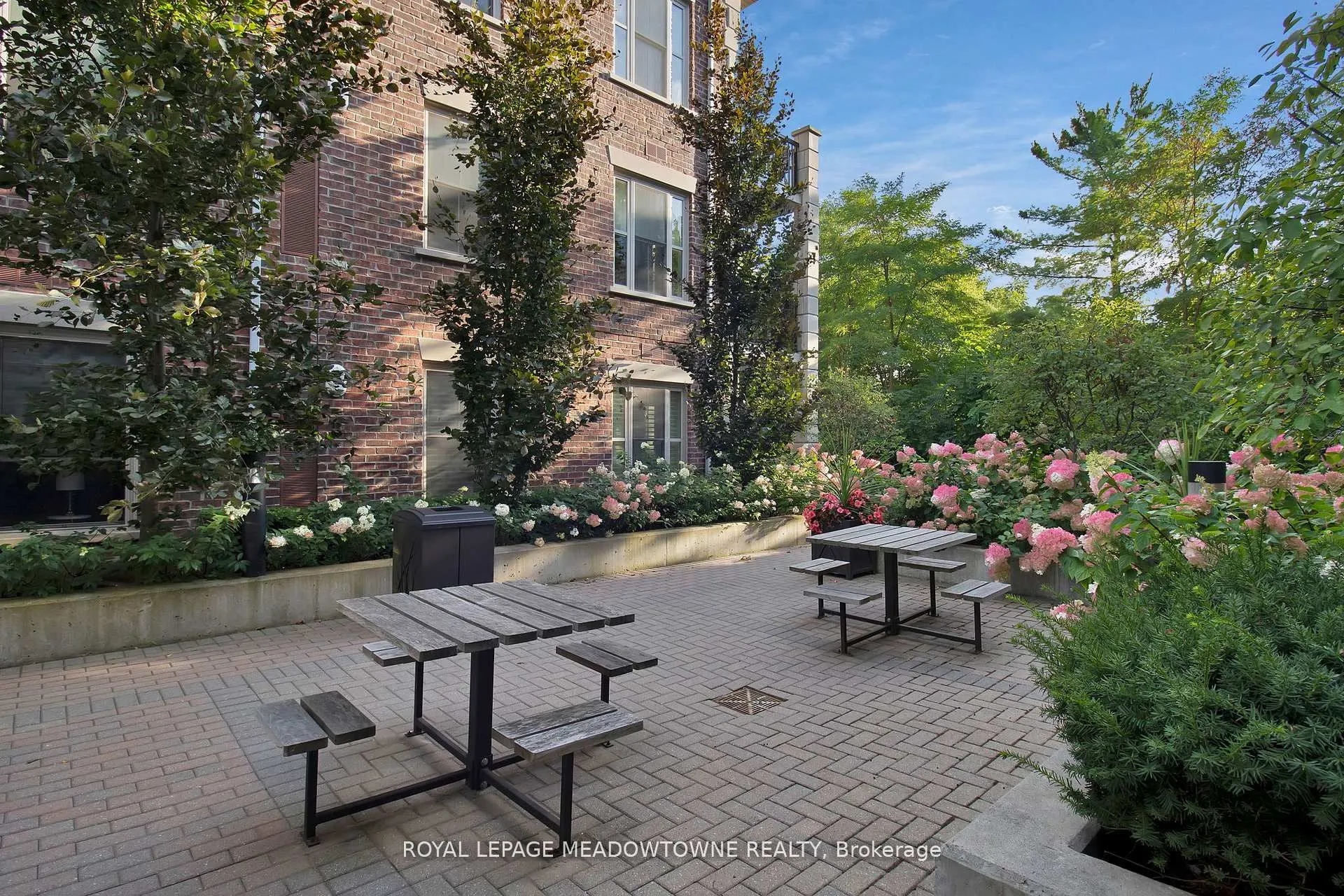 10360 Islington Avenue, #301