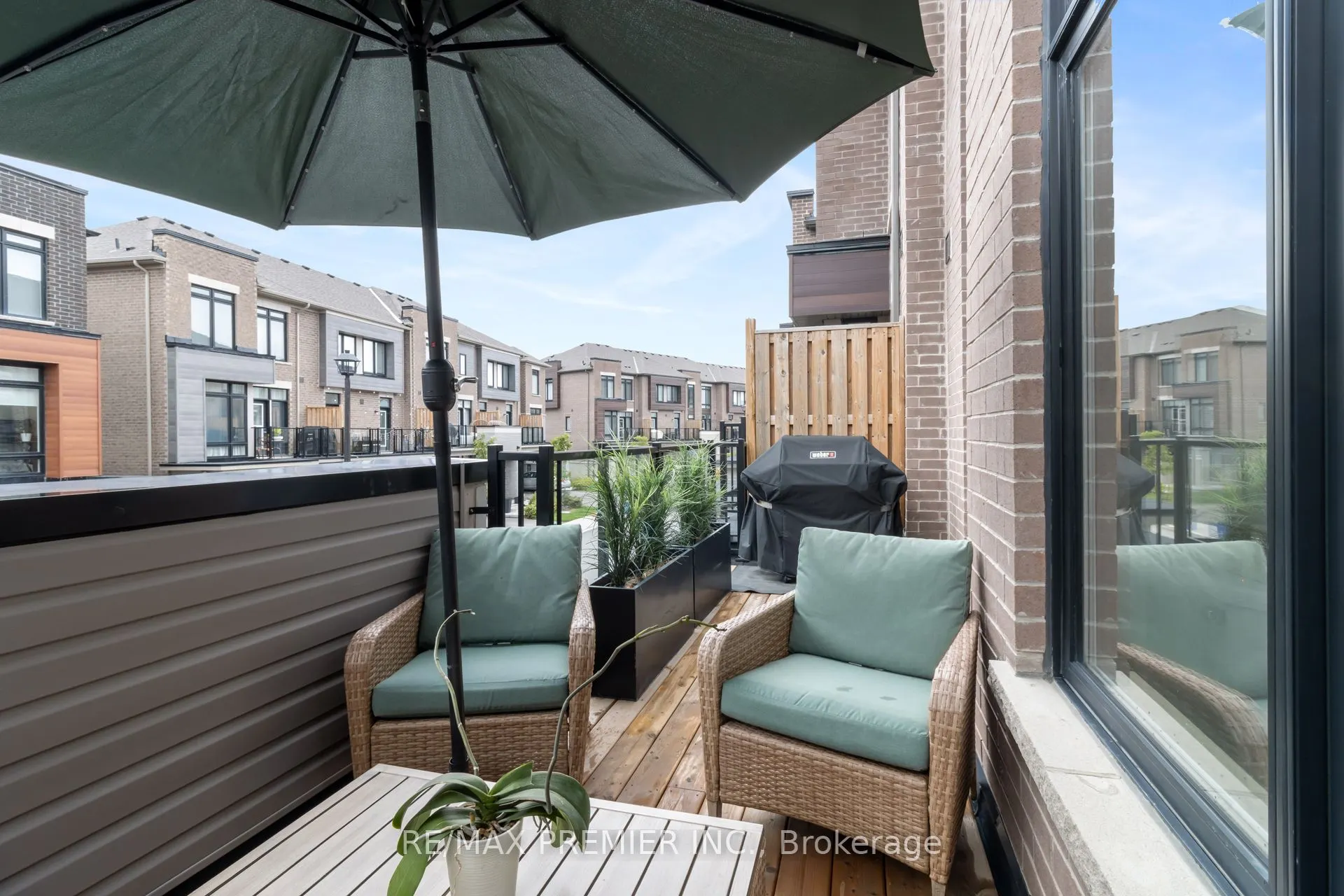 28 Holyrood Crescent