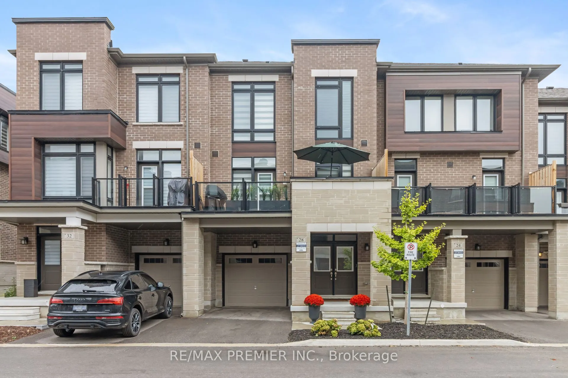 28 Holyrood Crescent