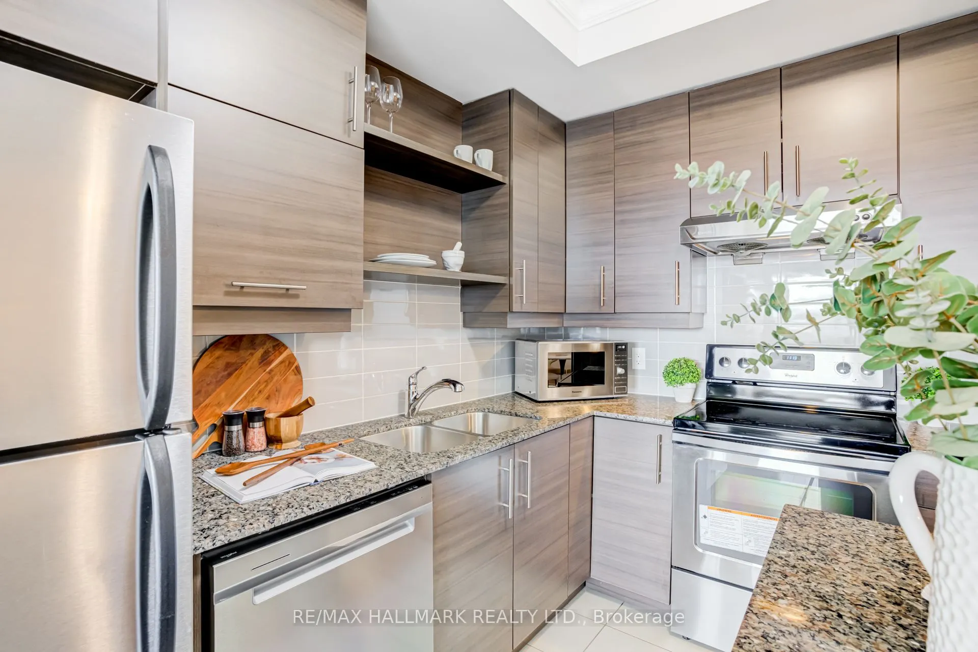 325 South Park Road, #Rg15