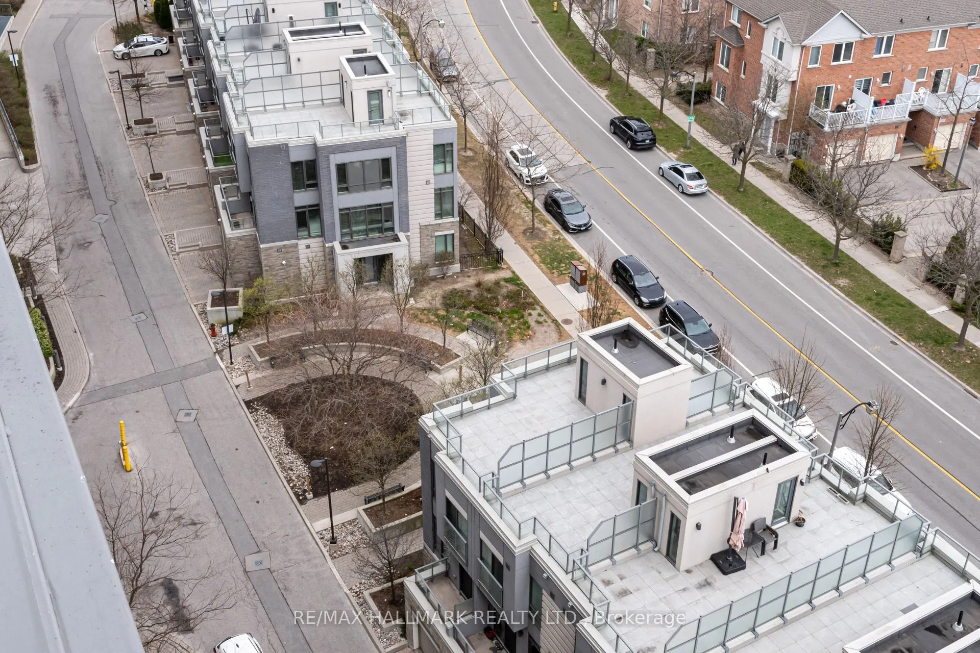 325 South Park Road, #Rg15