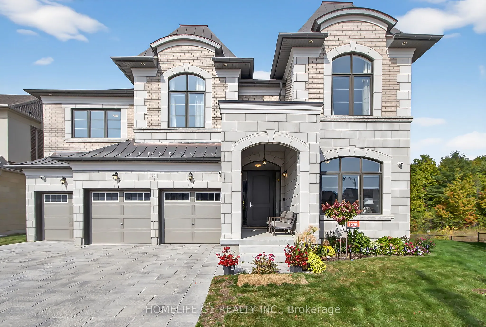 70 Appleyard Avenue