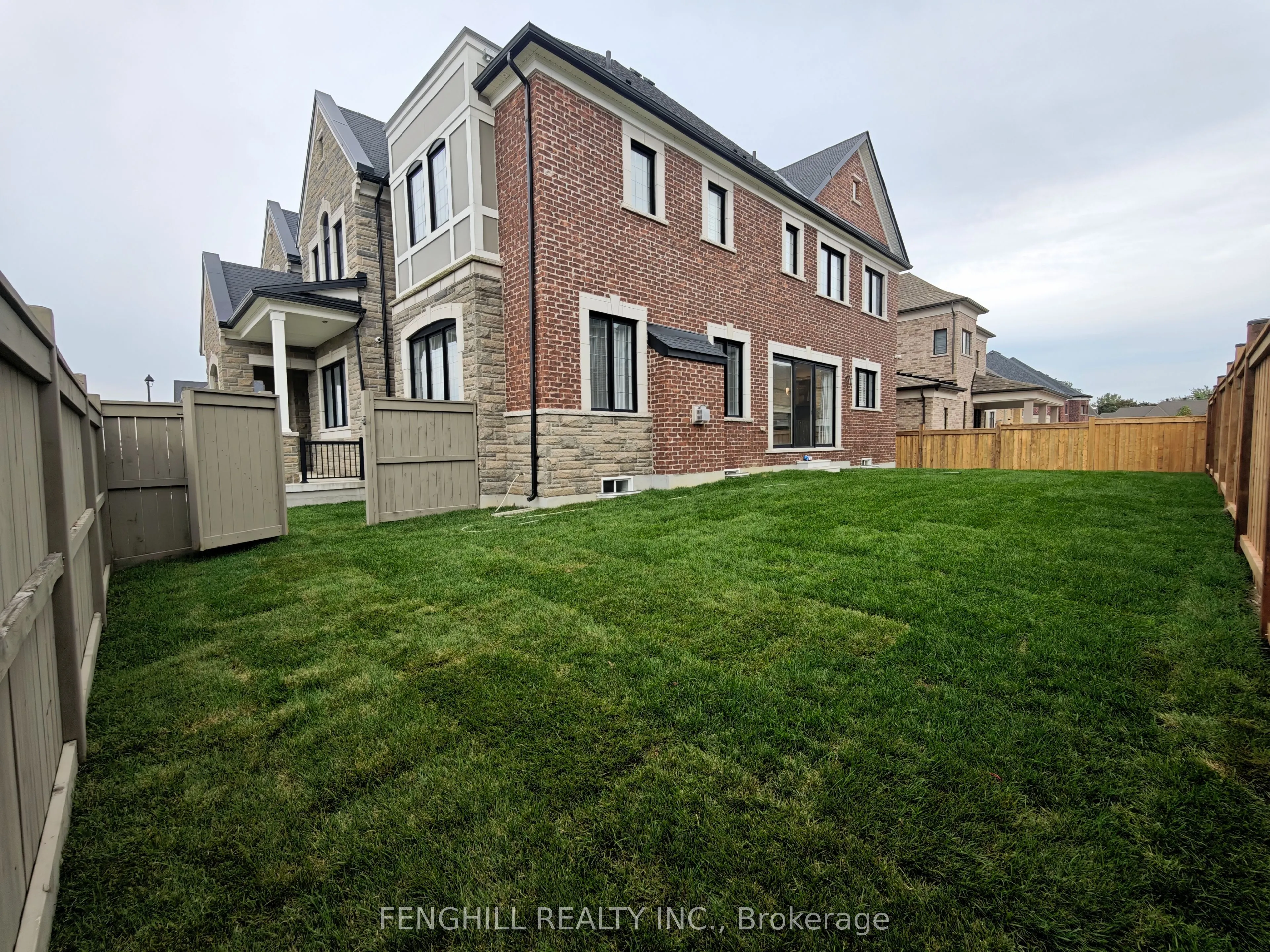 10 Elmers Lane