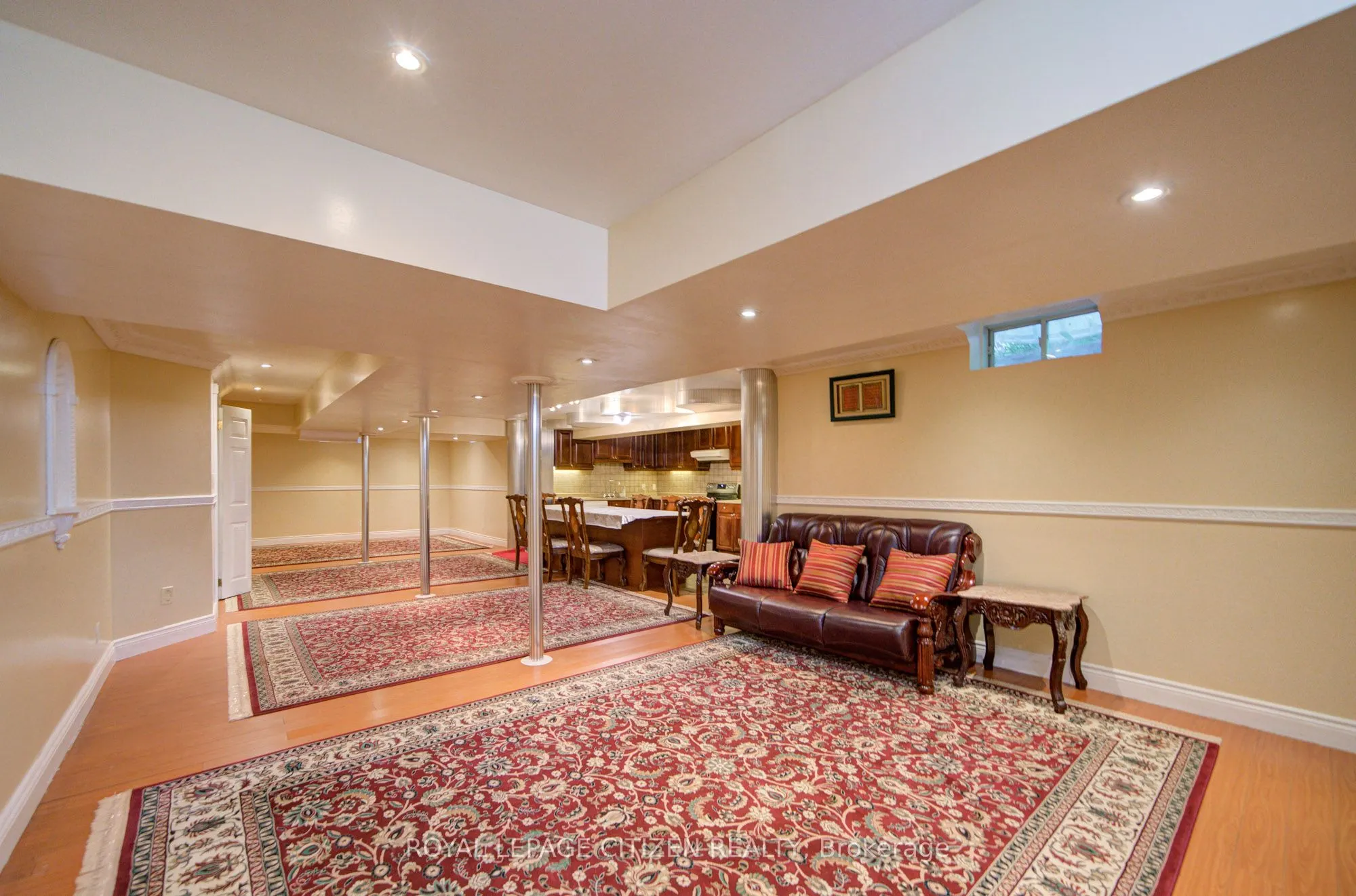 180 Kimber Crescent