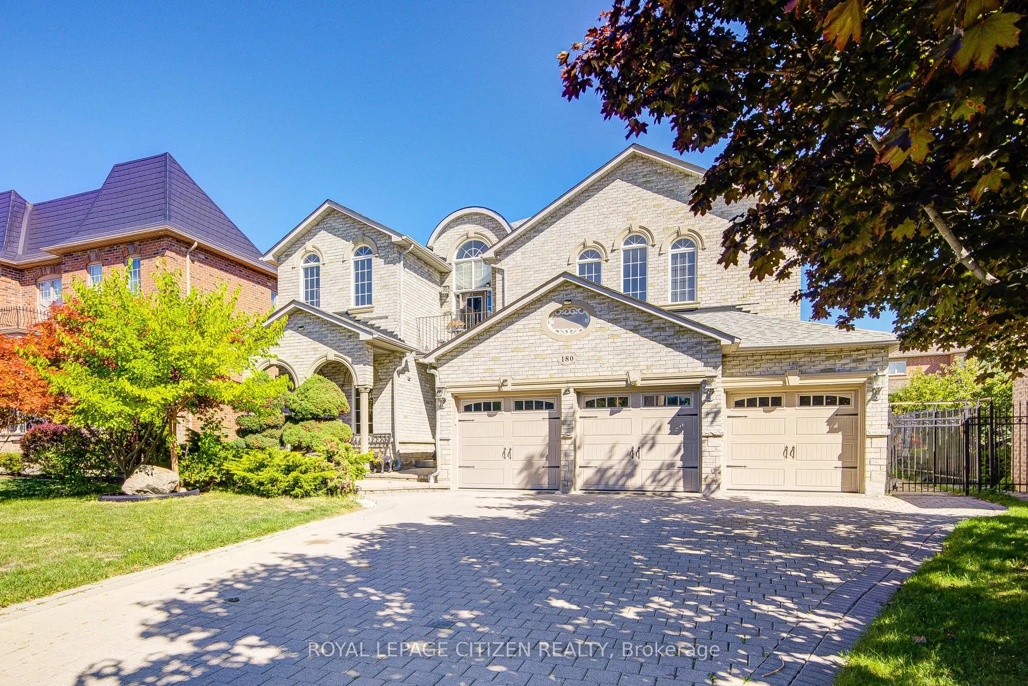 180 Kimber Crescent