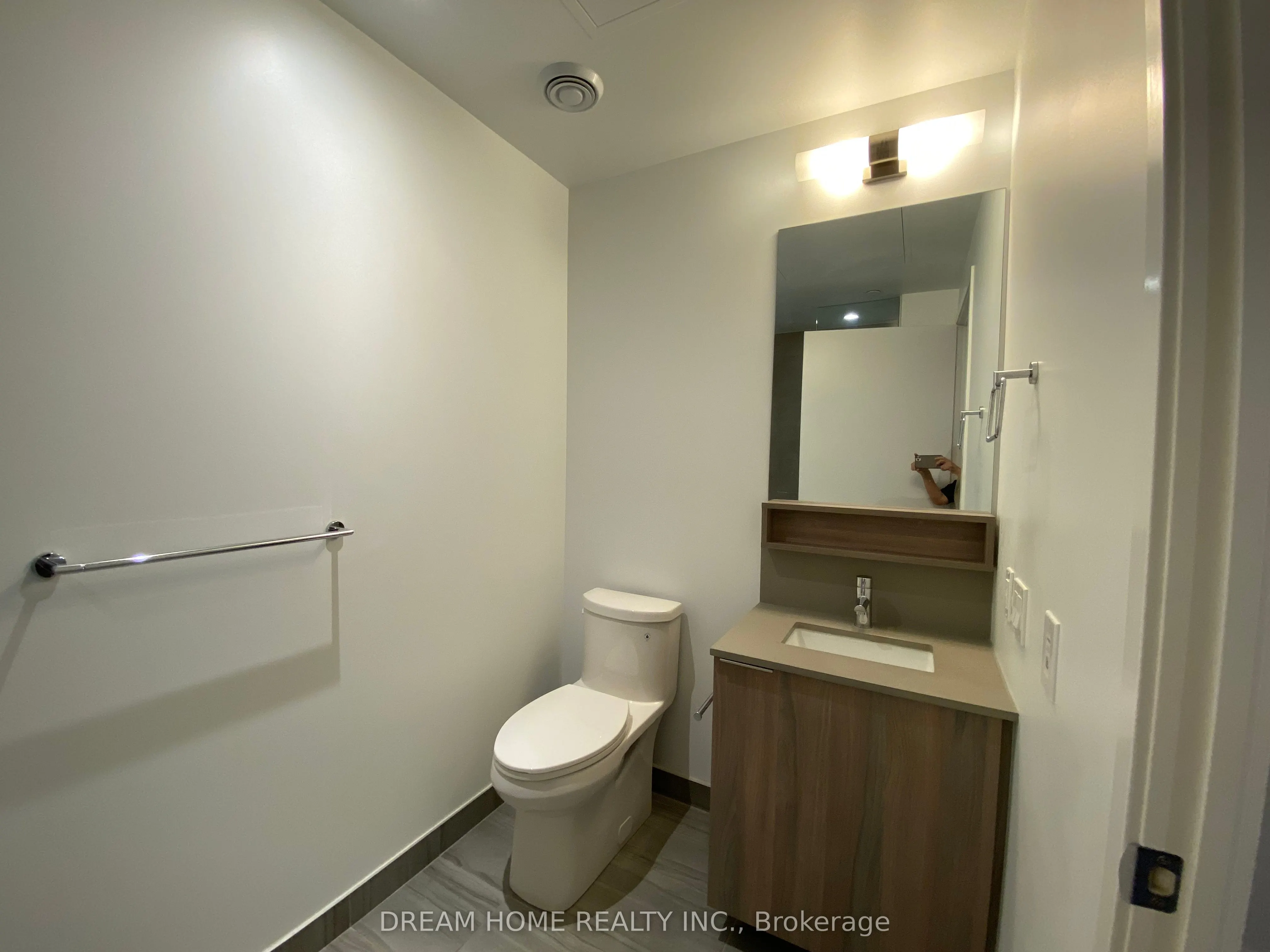 950 Portage Parkway, #2108