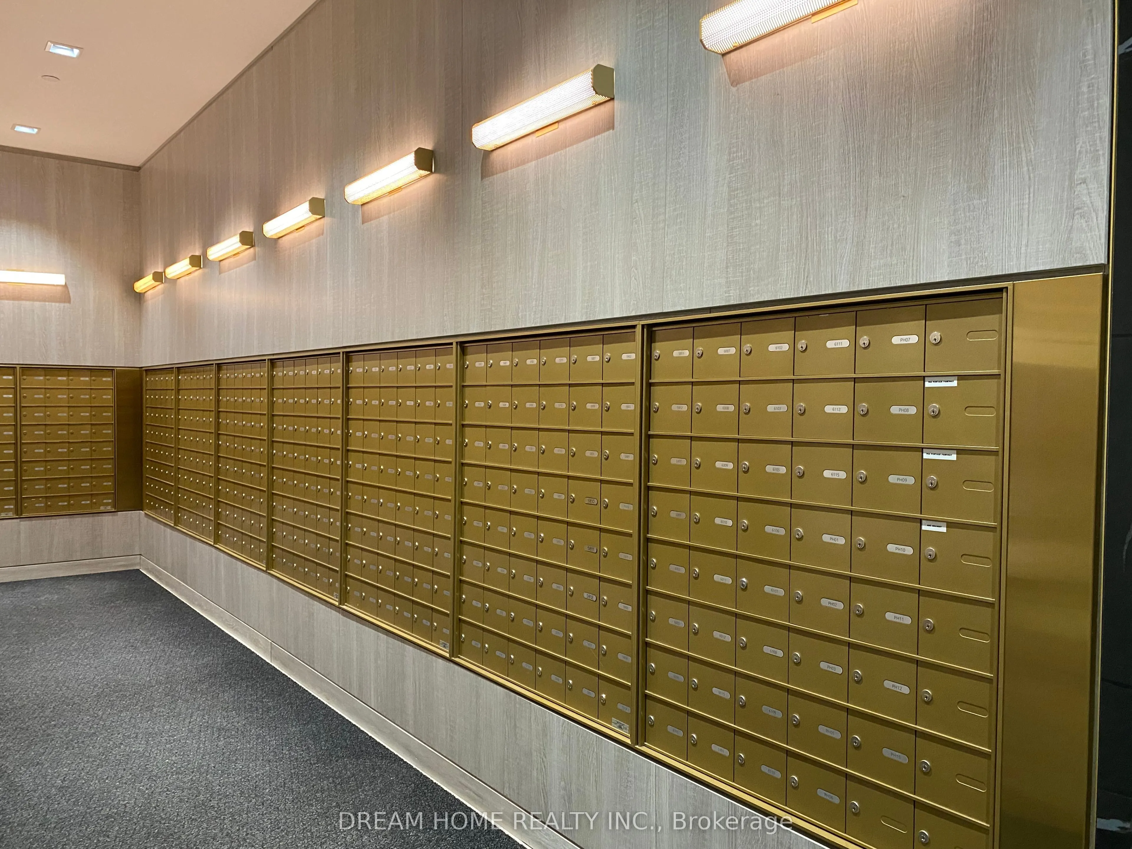 950 Portage Parkway, #2108