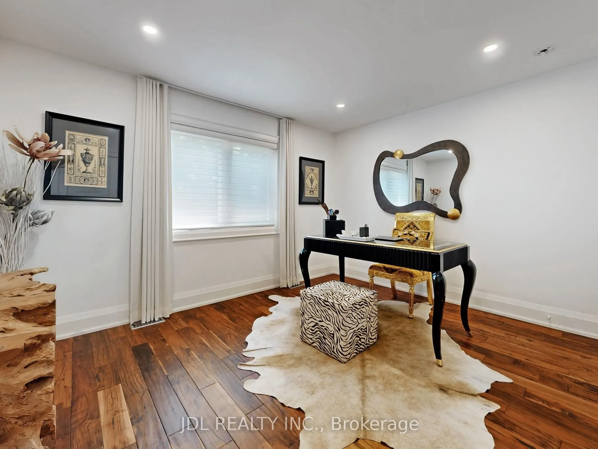 11 Hedge Road