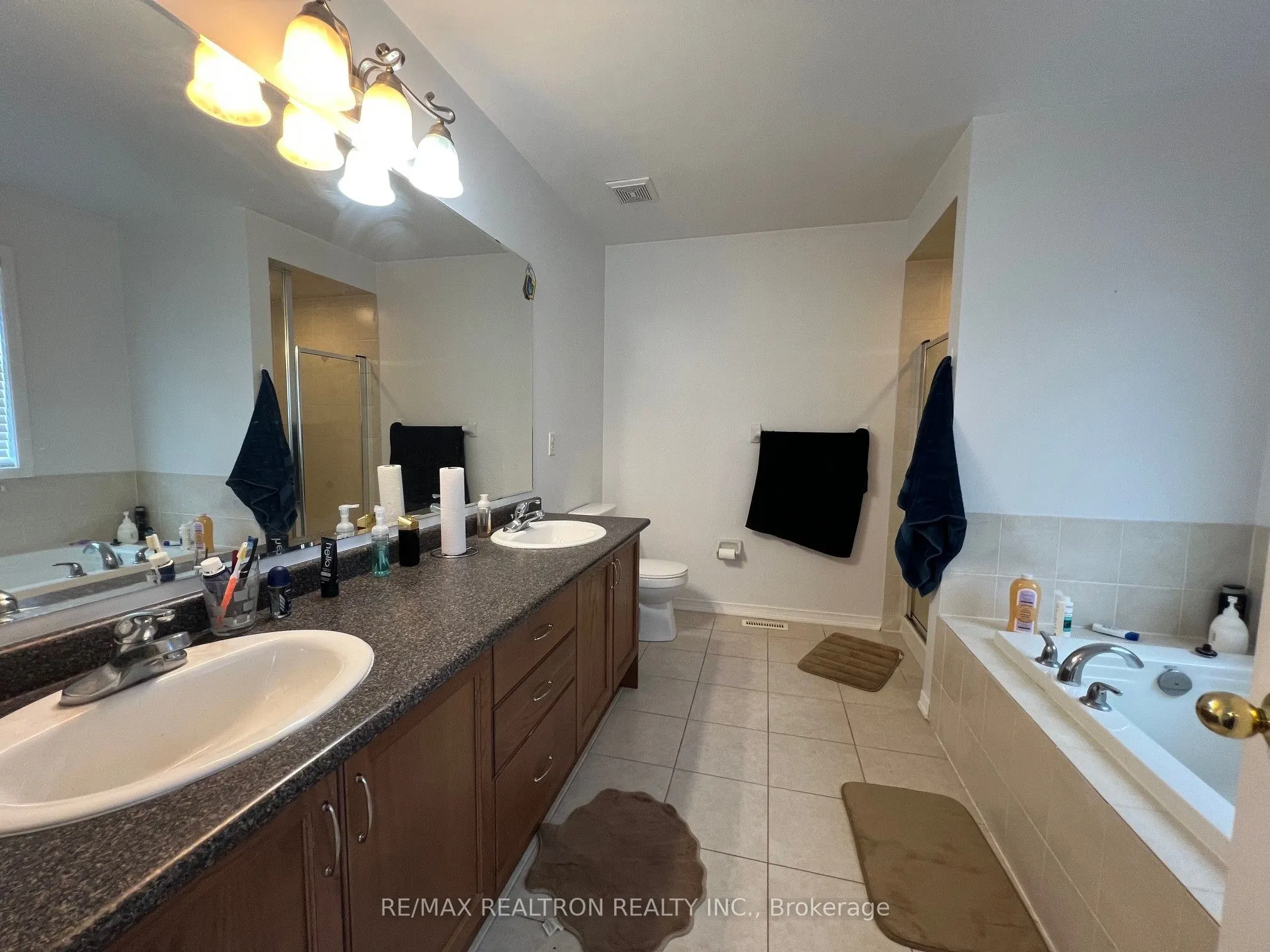 44 Lewis Honey Drive, ##Upper