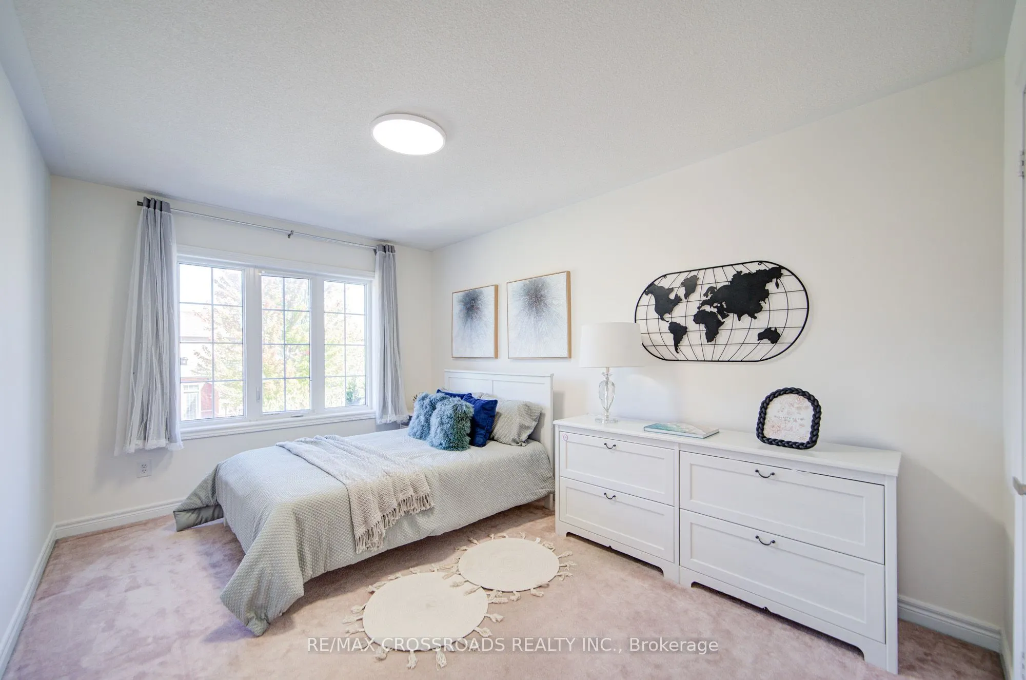 85 Shady Oaks Avenue