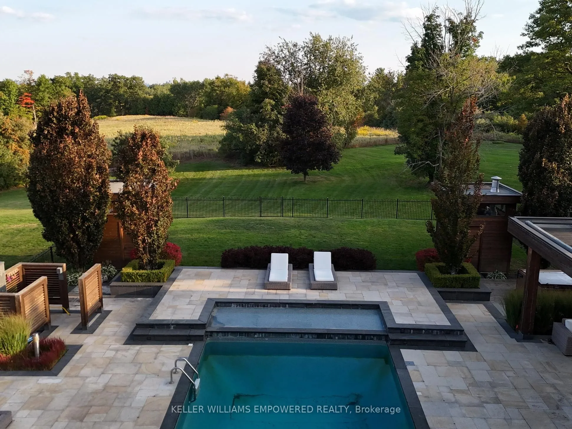 17 Dew Drop Court