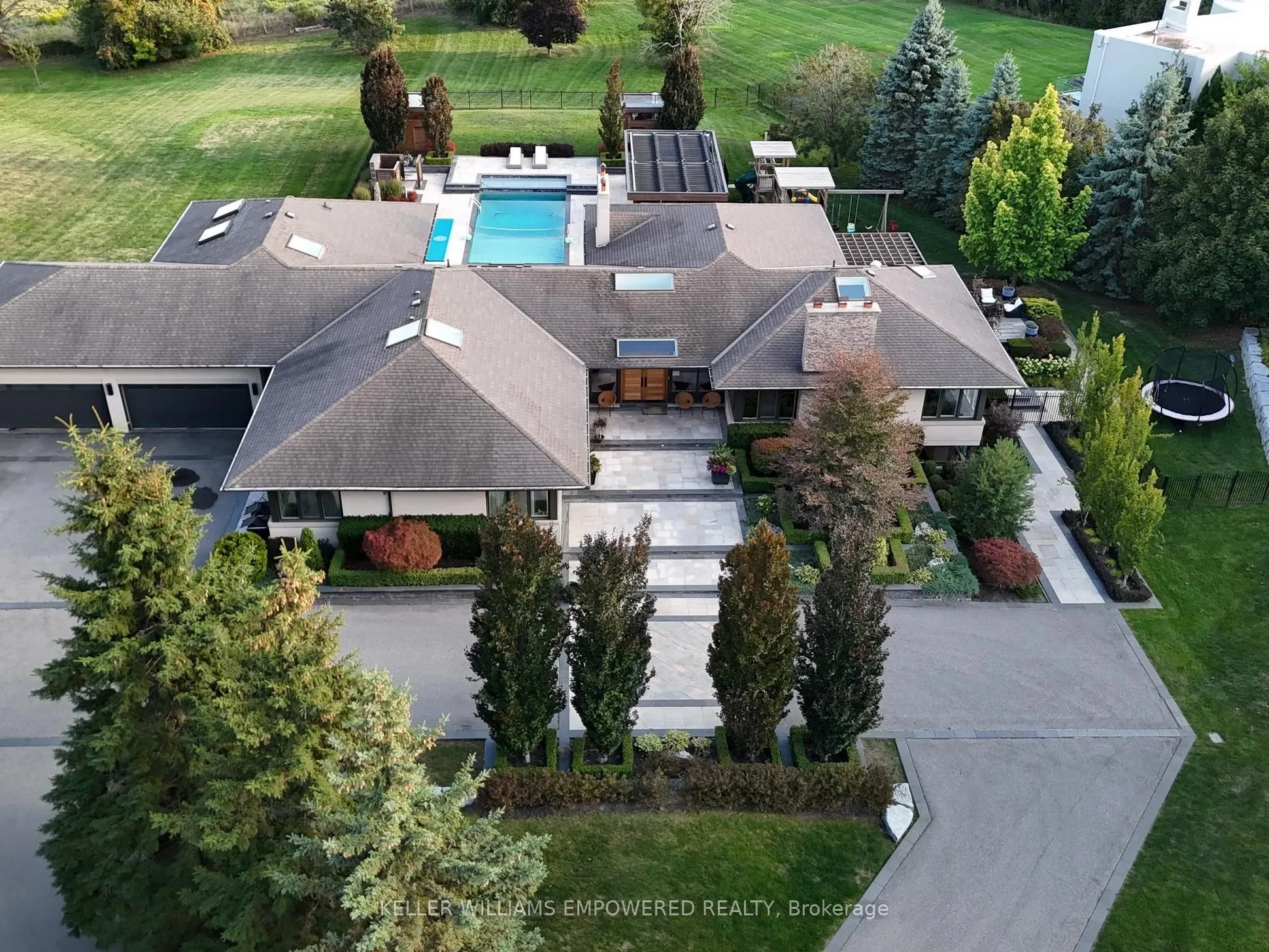 17 Dew Drop Court