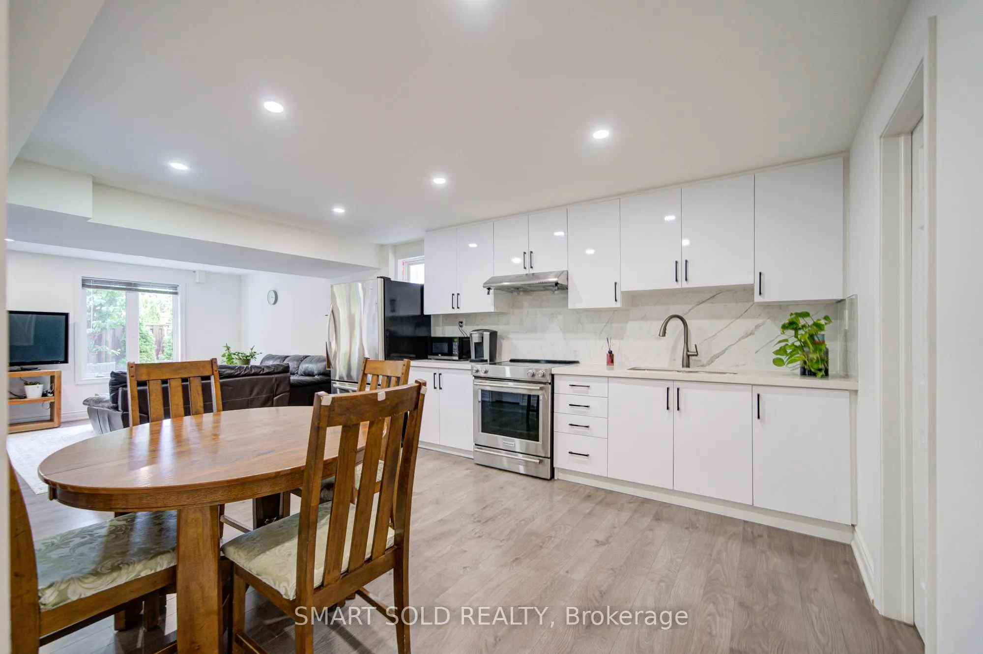 78 Foxwood Road
